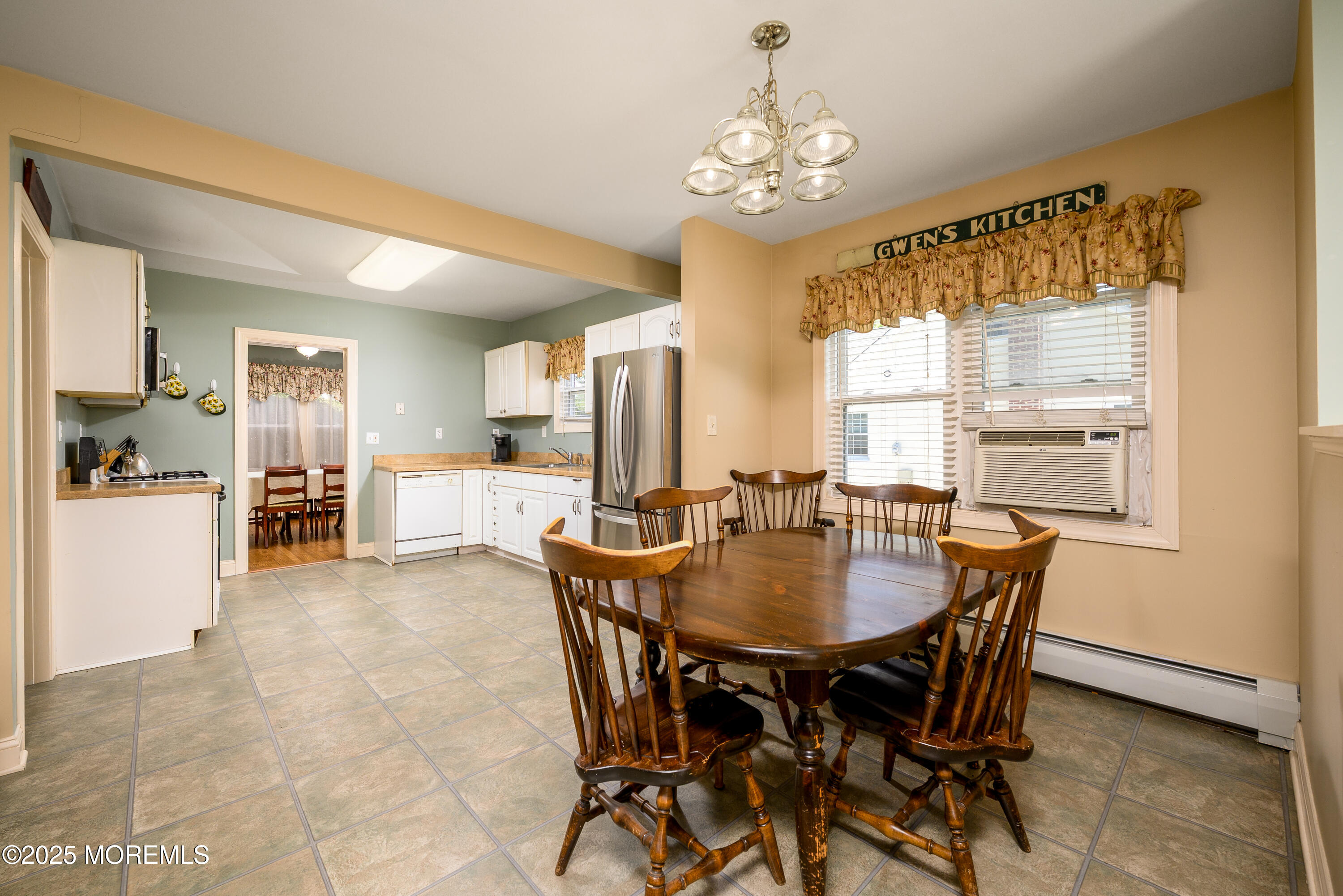 37 Kiawah Avenue