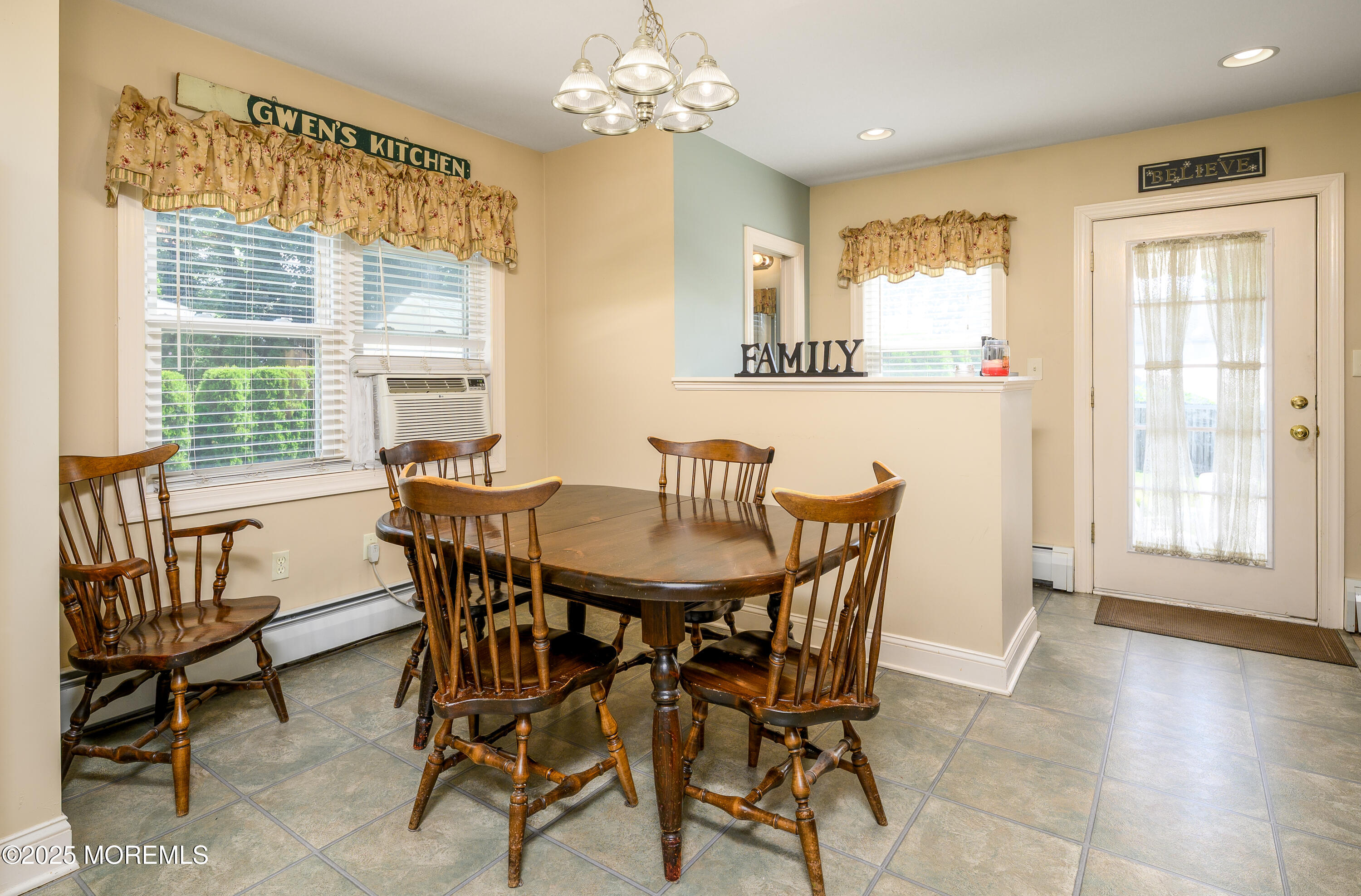 37 Kiawah Avenue