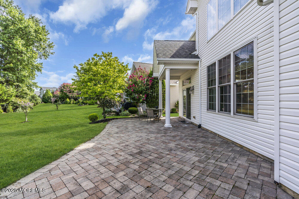 25 Carleton Drive