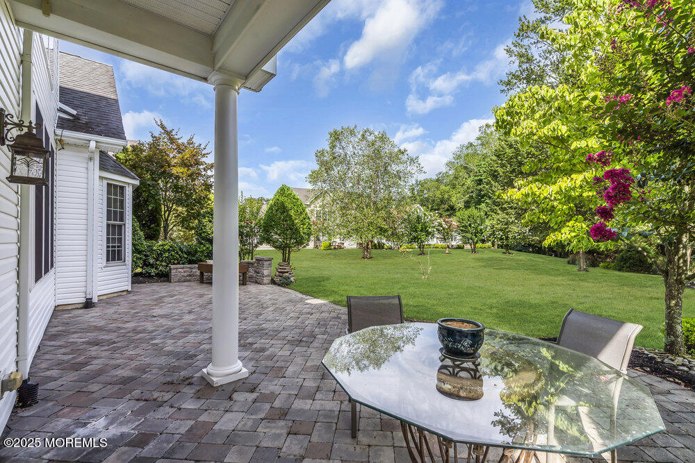 25 Carleton Drive