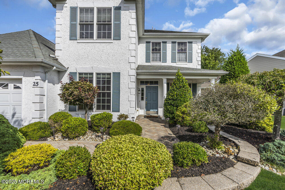 25 Carleton Drive