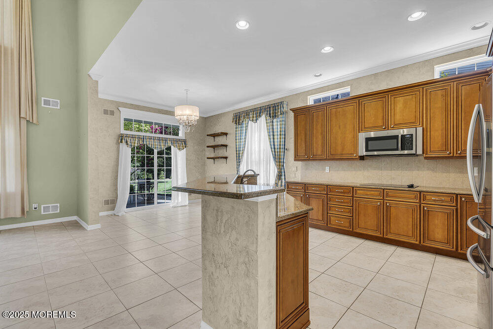 25 Carleton Drive