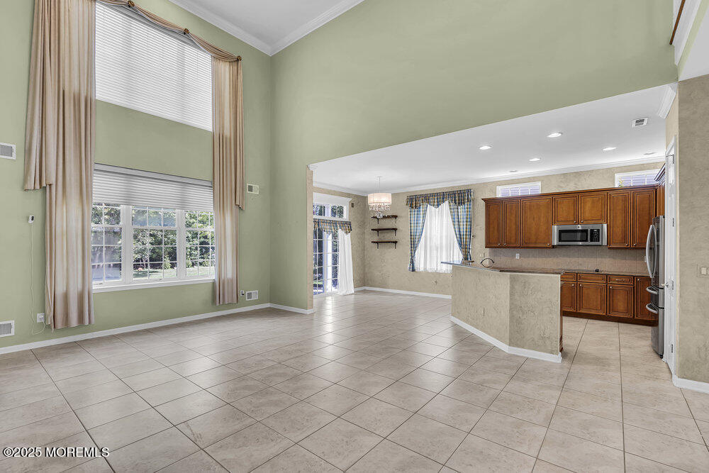 25 Carleton Drive