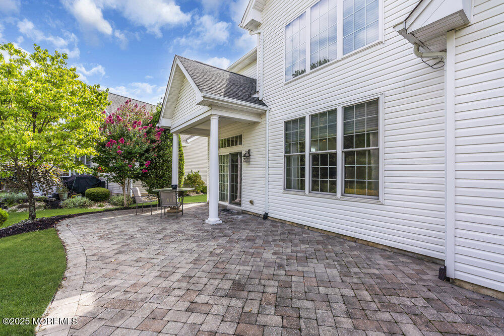 25 Carleton Drive