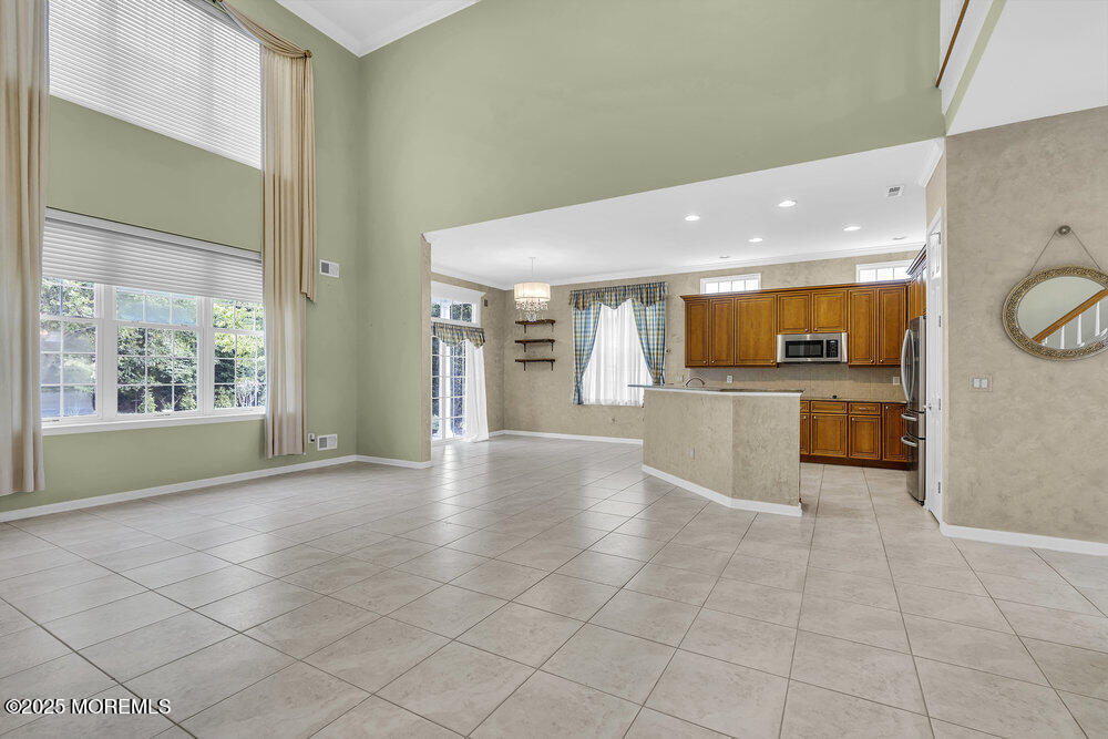 25 Carleton Drive