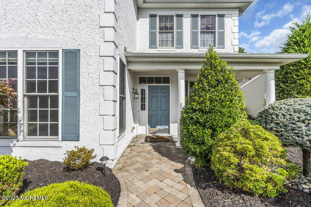 25 Carleton Drive