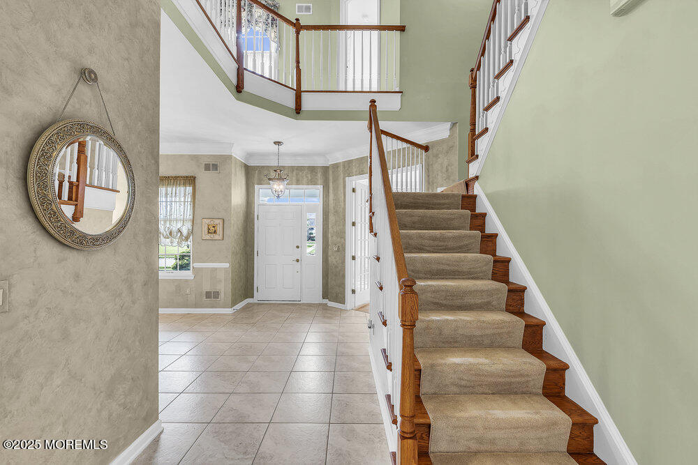 25 Carleton Drive