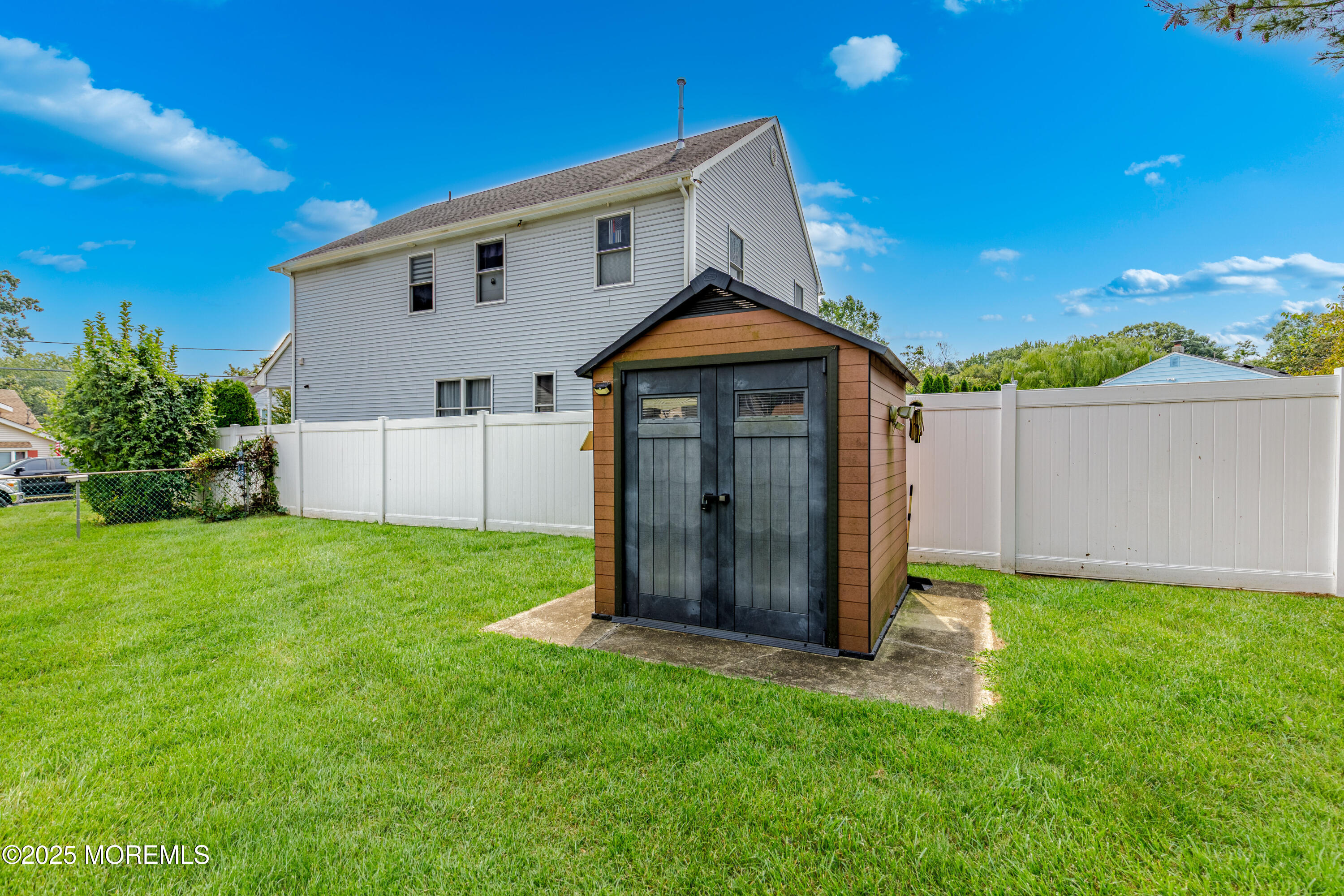 816 Arbordale Drive