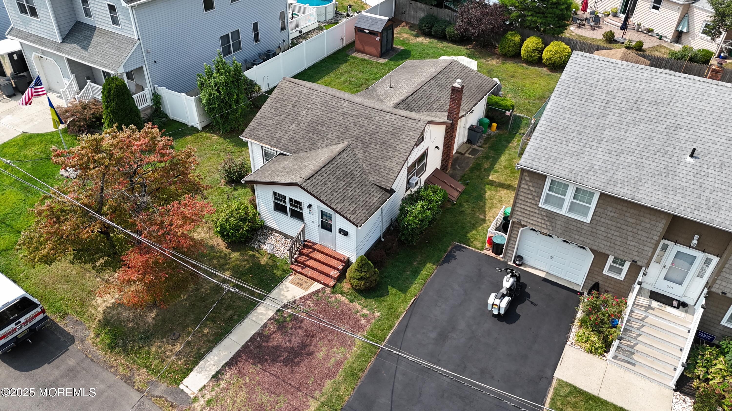 816 Arbordale Drive