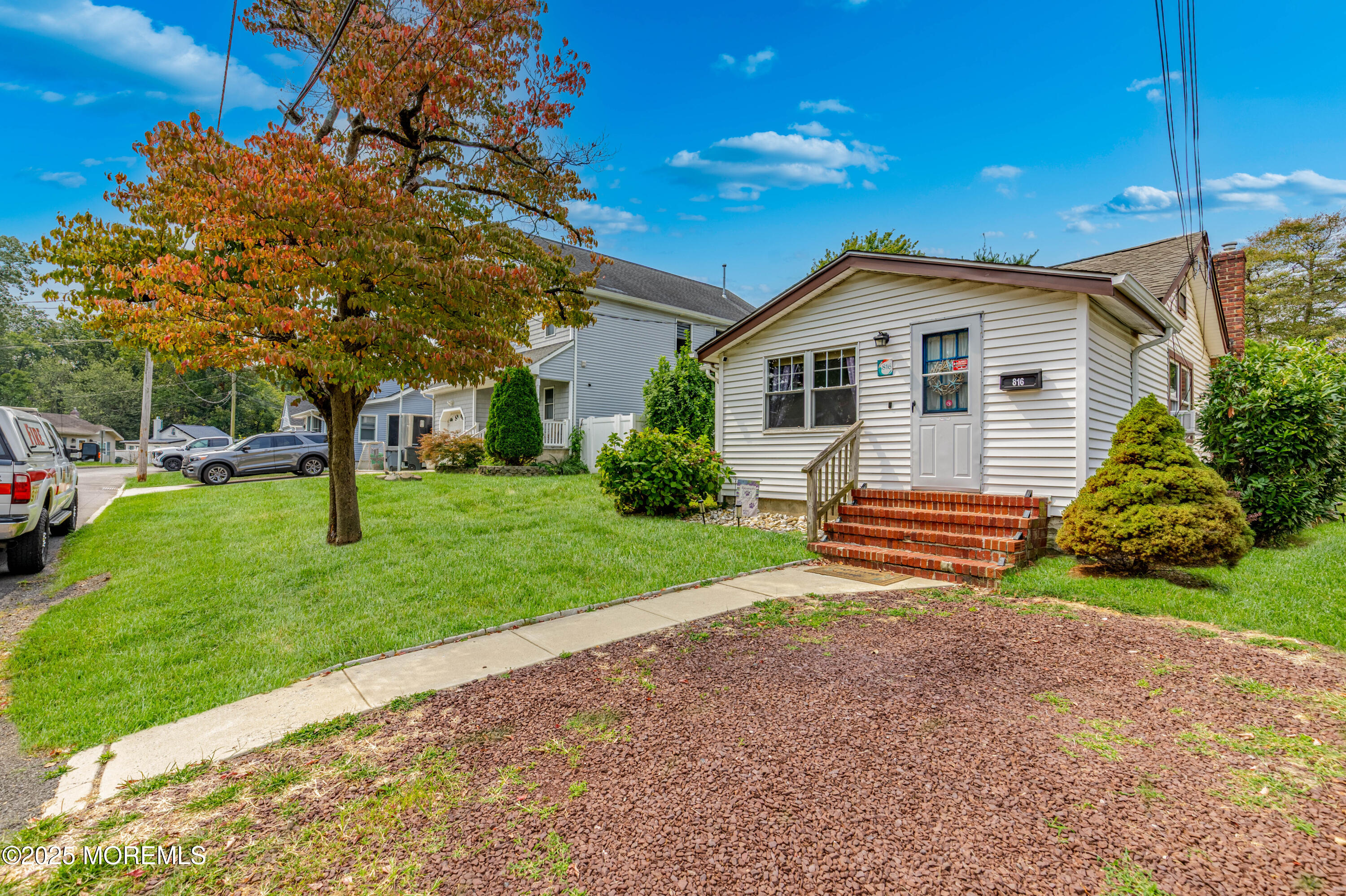816 Arbordale Drive