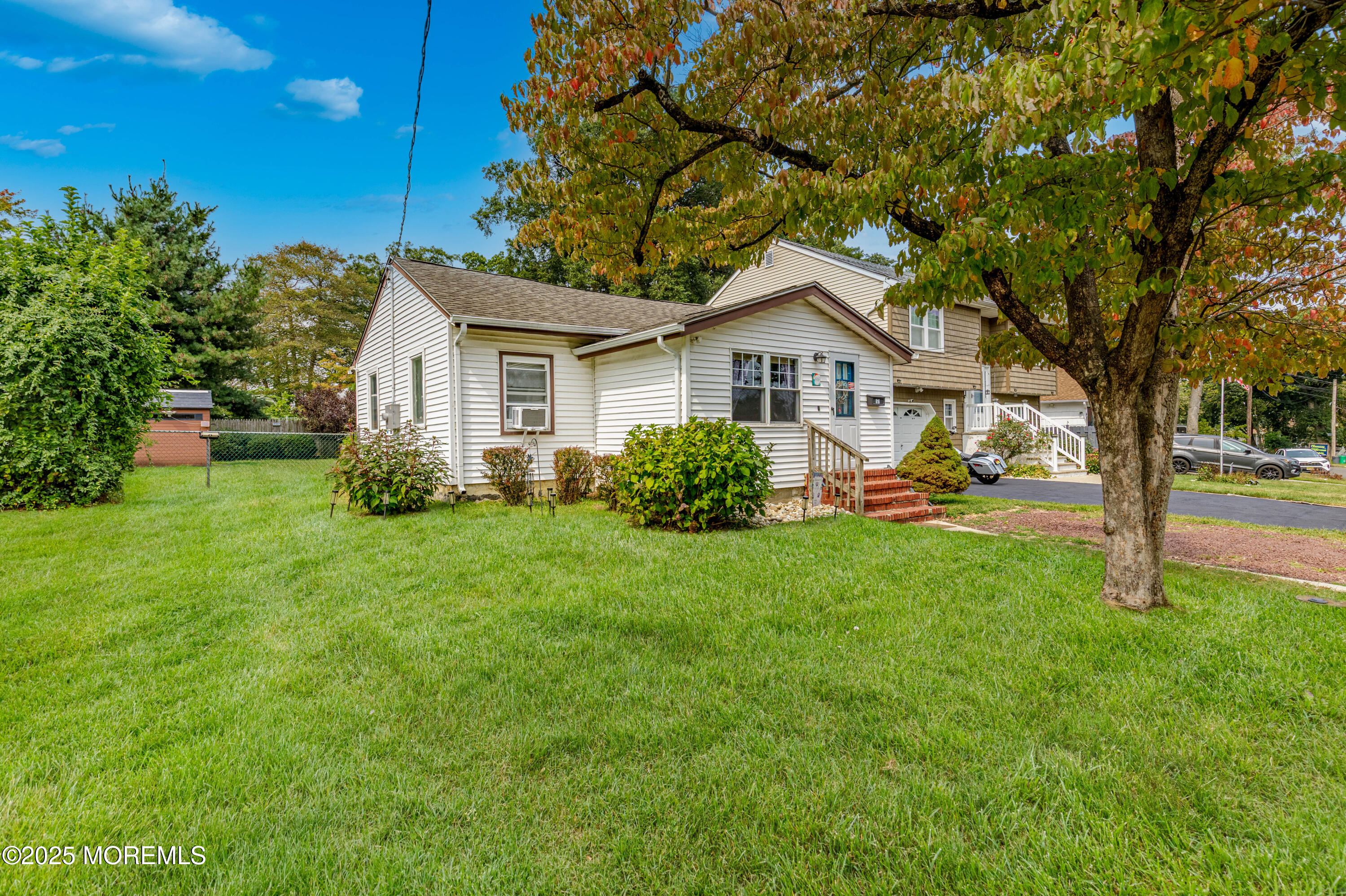 816 Arbordale Drive