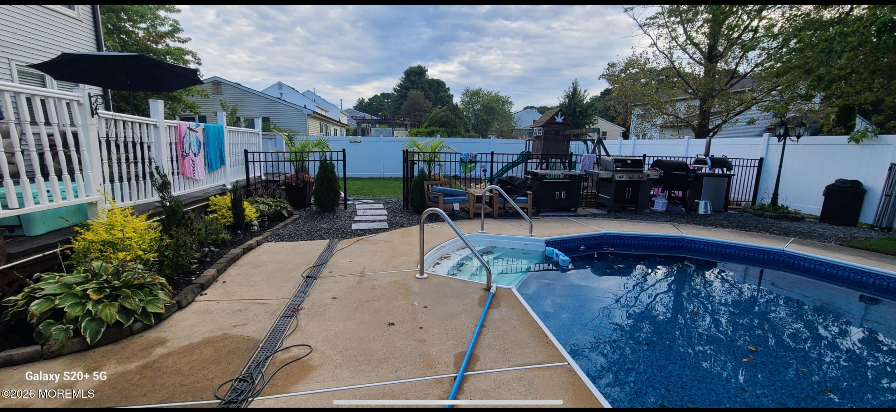 18 Charles Drive