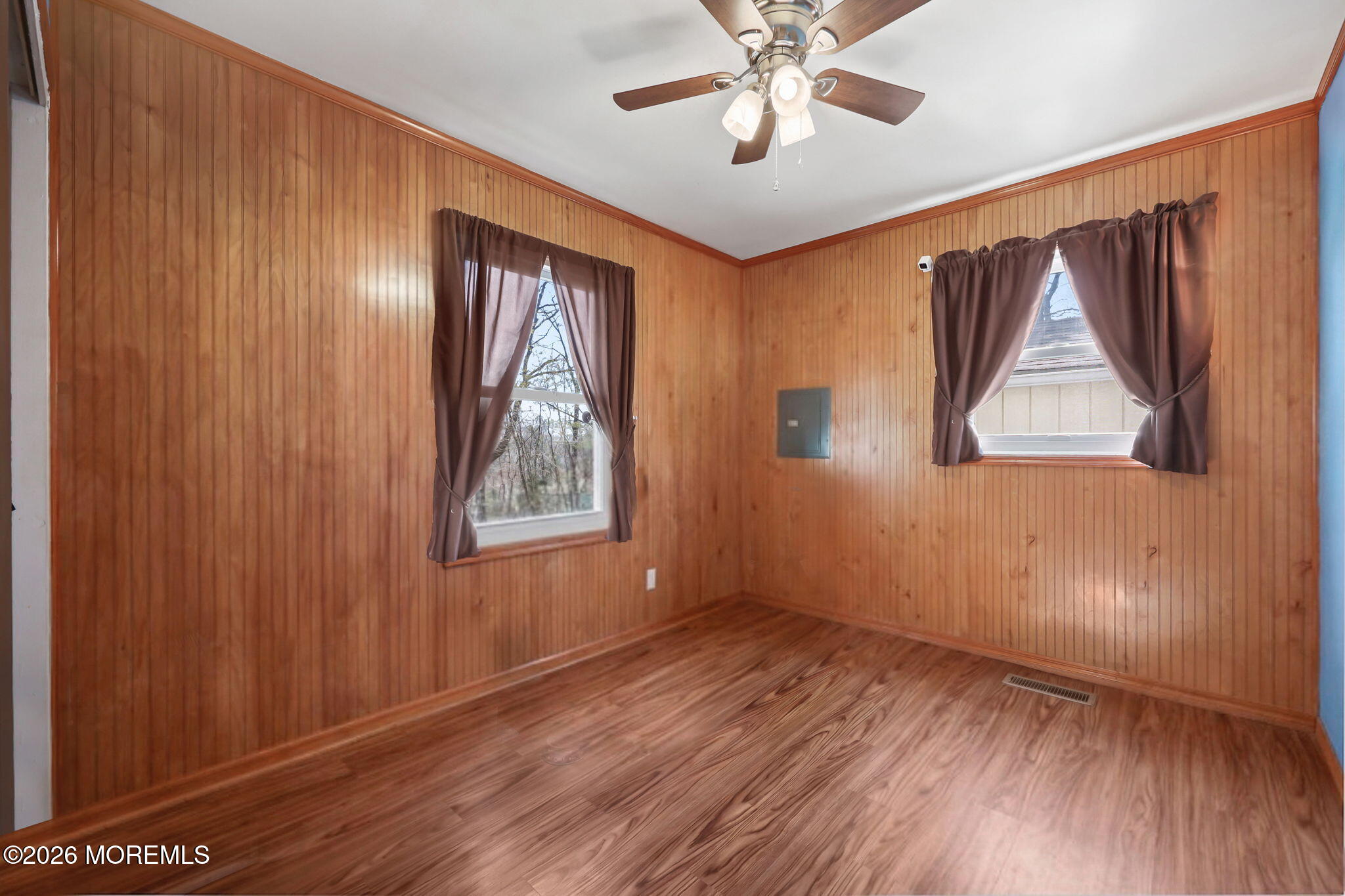 4 Spruce Road