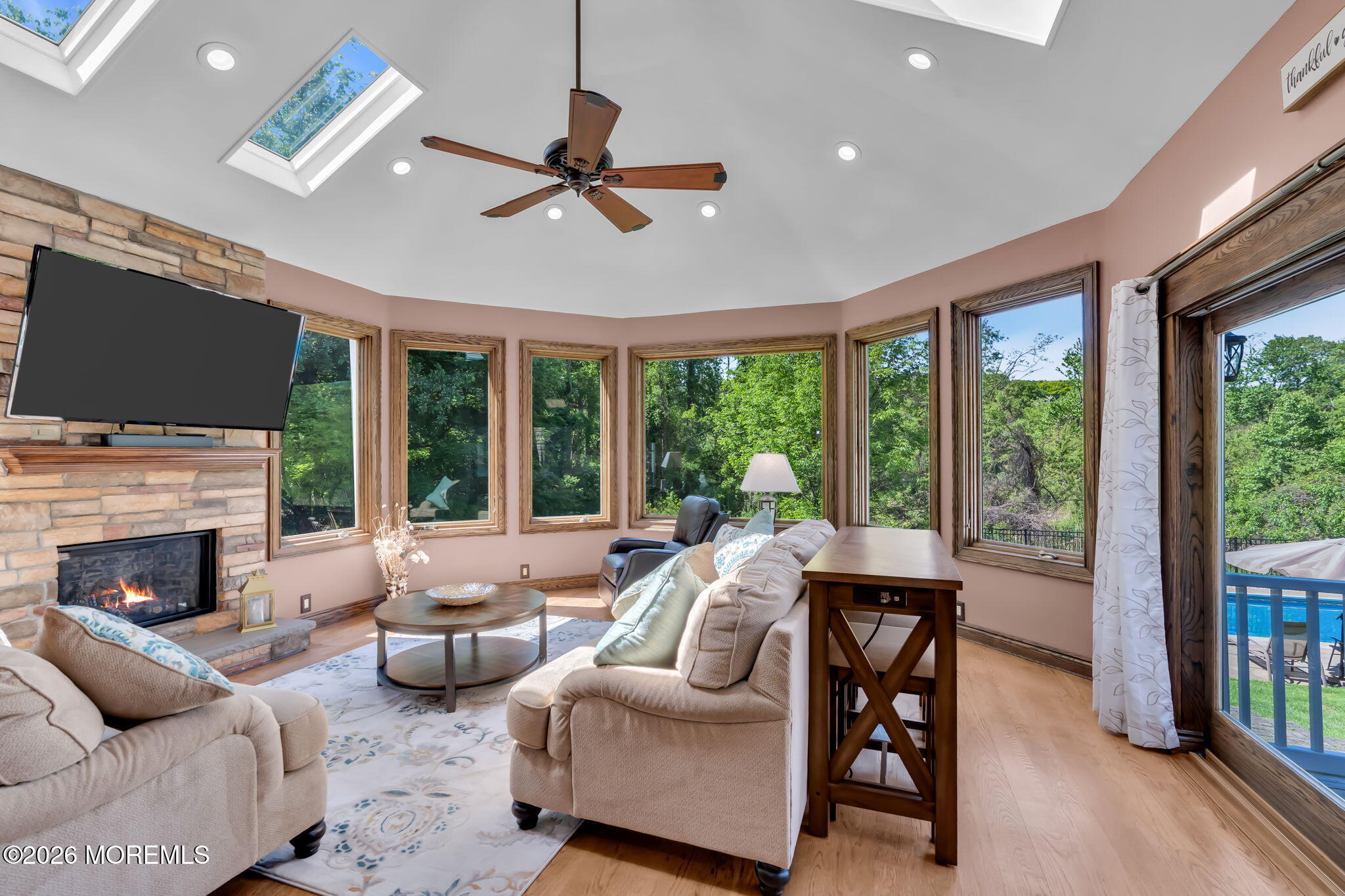 12 Briarhill Road