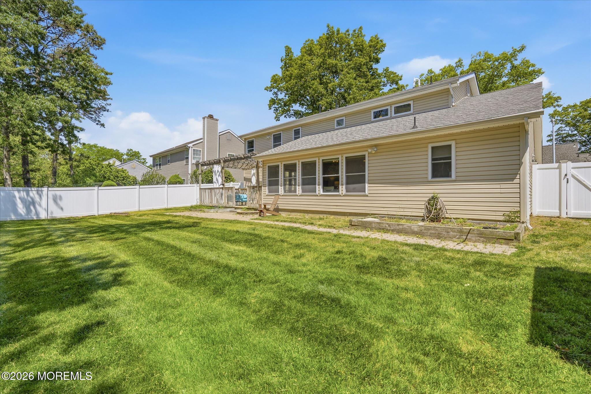 37 Spruce Circle S