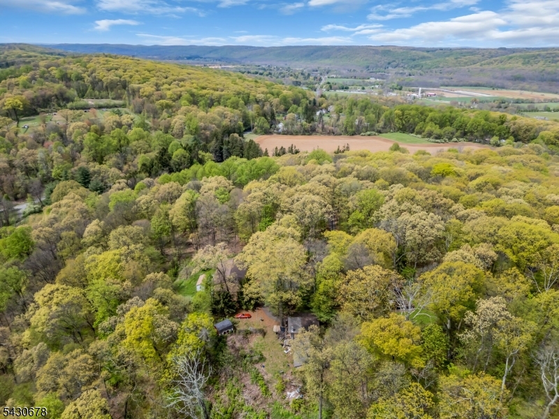 14 Beaver Brook Dr