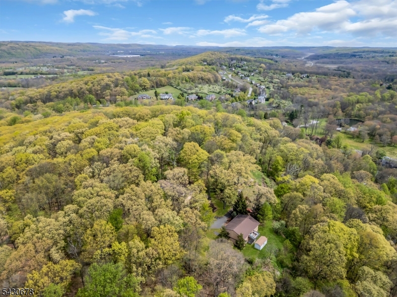 14 Beaver Brook Dr