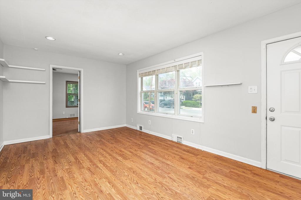 61 VINCENT AVENUE