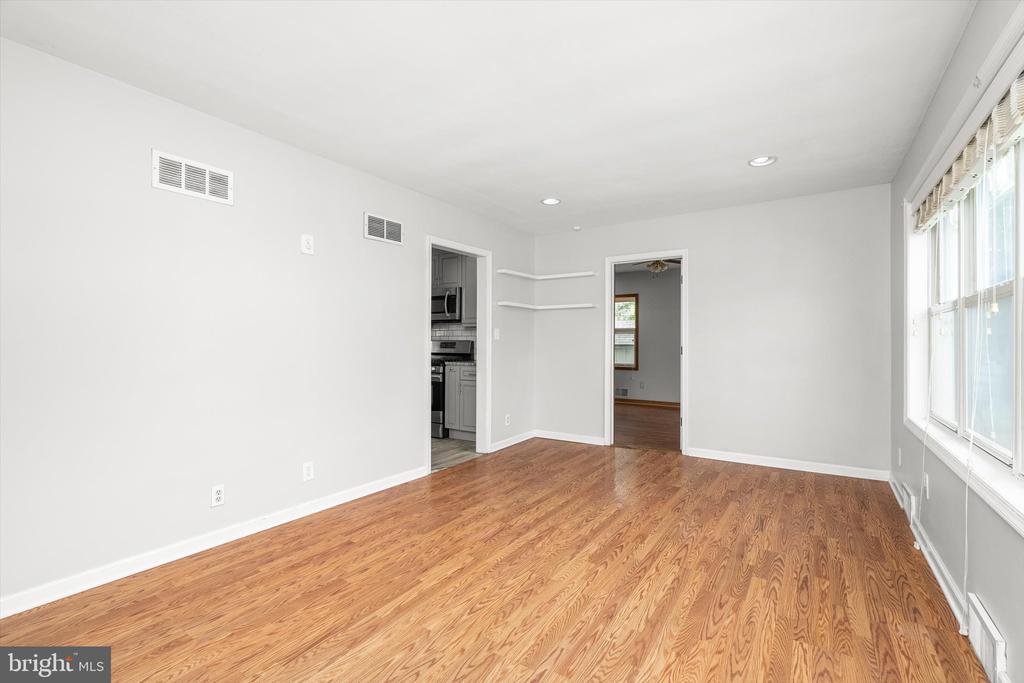 61 VINCENT AVENUE