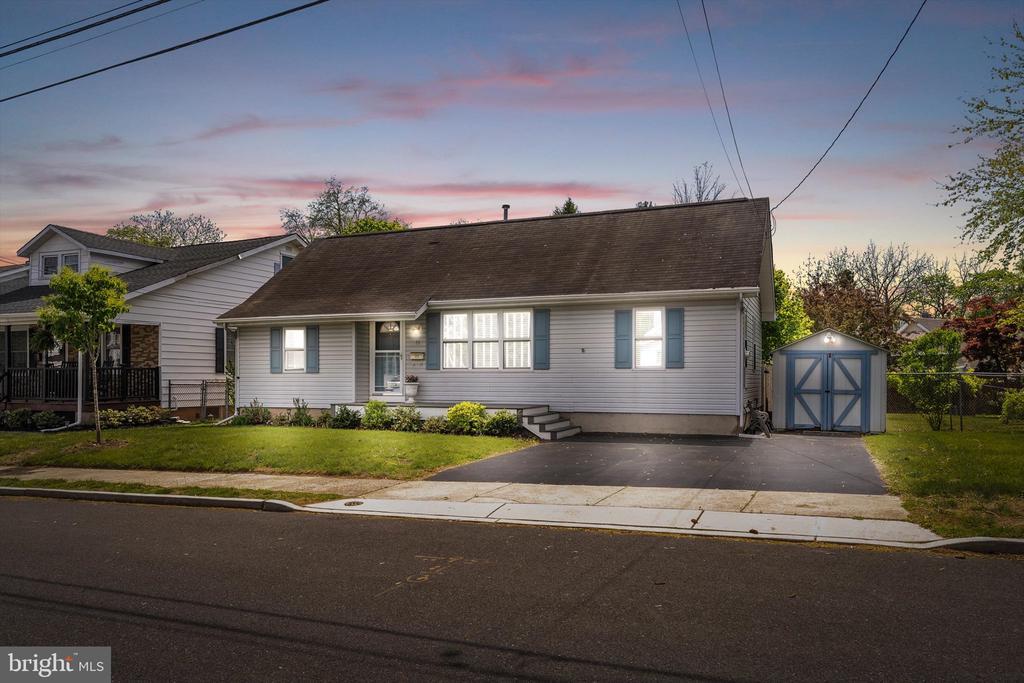 61 VINCENT AVENUE