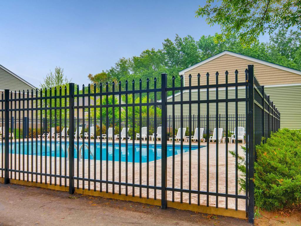 1628 River Bluff Court