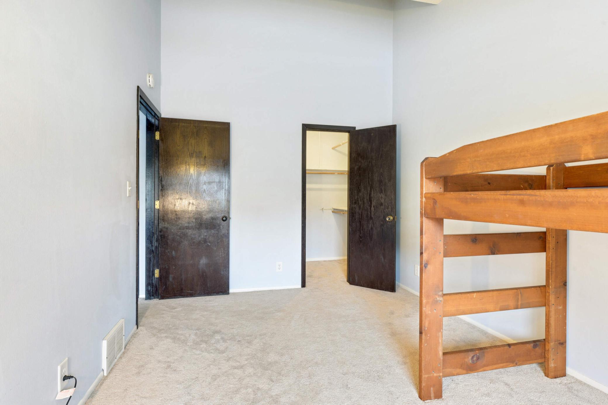 1628 River Bluff Court