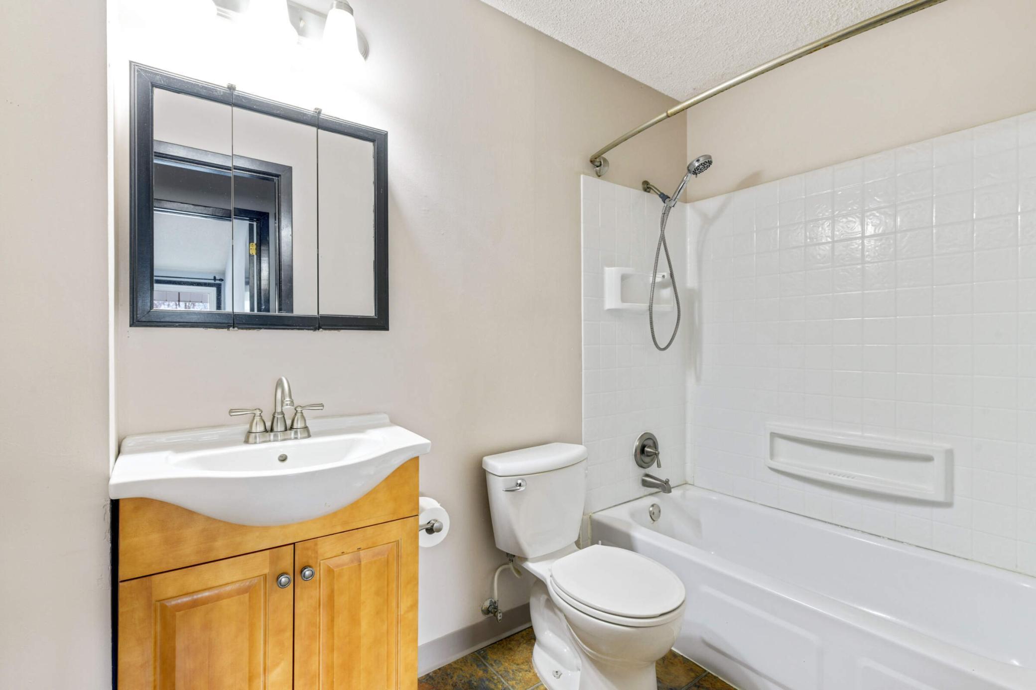 1628 River Bluff Court