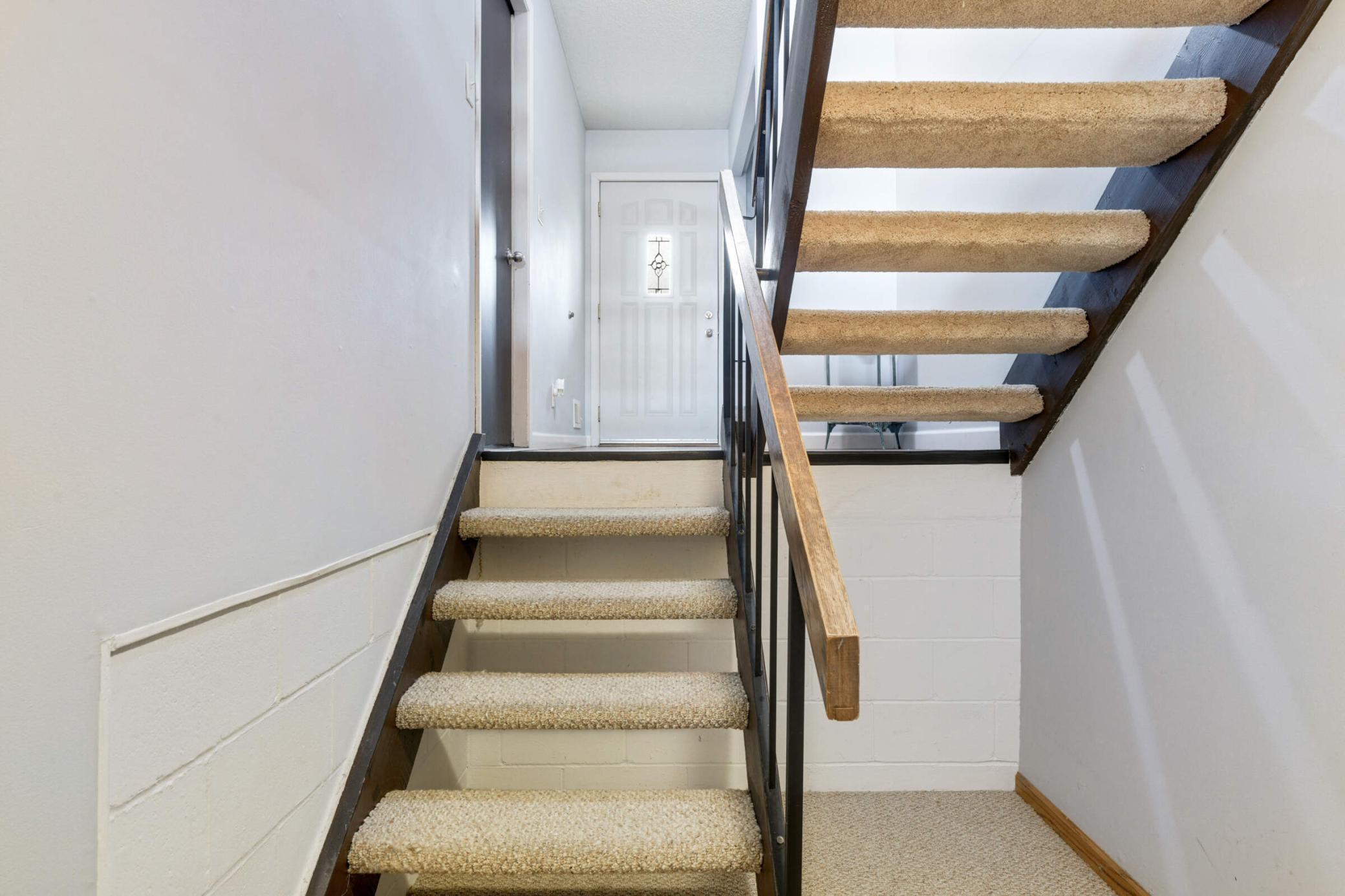 1628 River Bluff Court