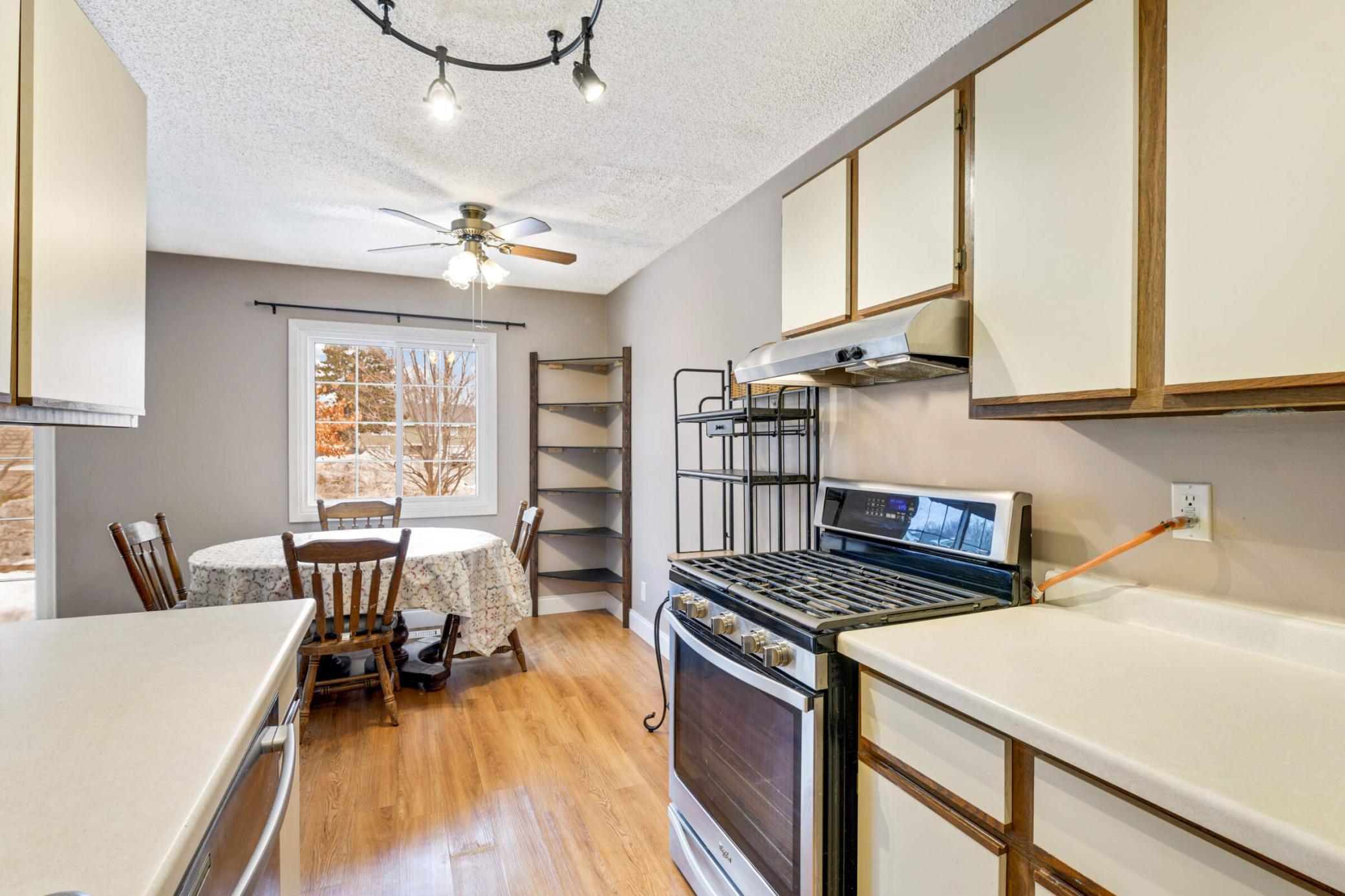 1628 River Bluff Court