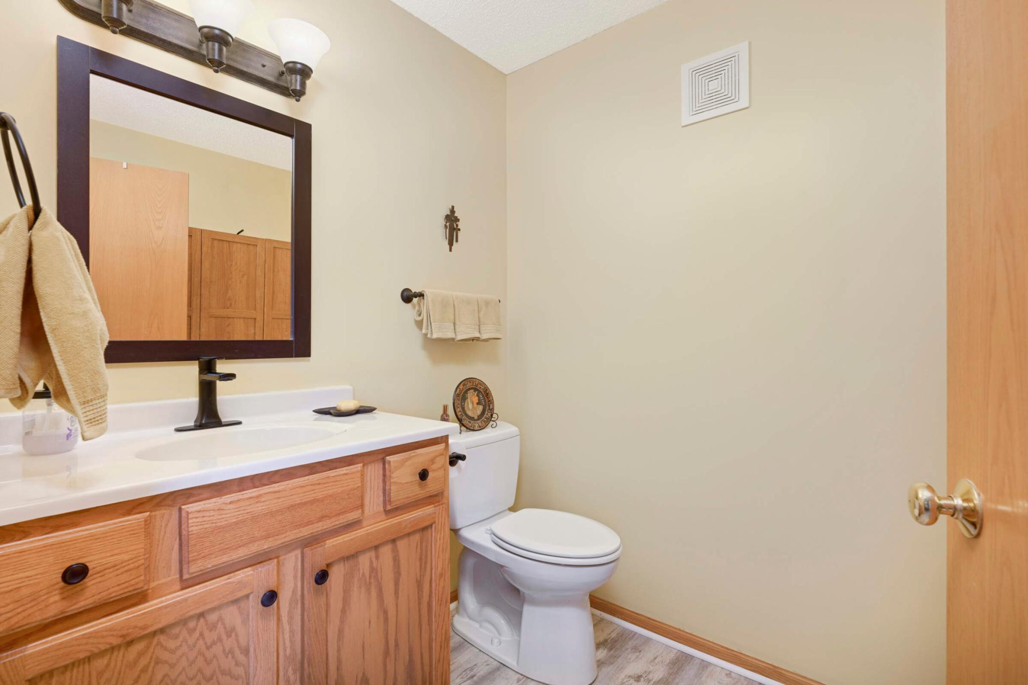 6872 Blackhawk Trail