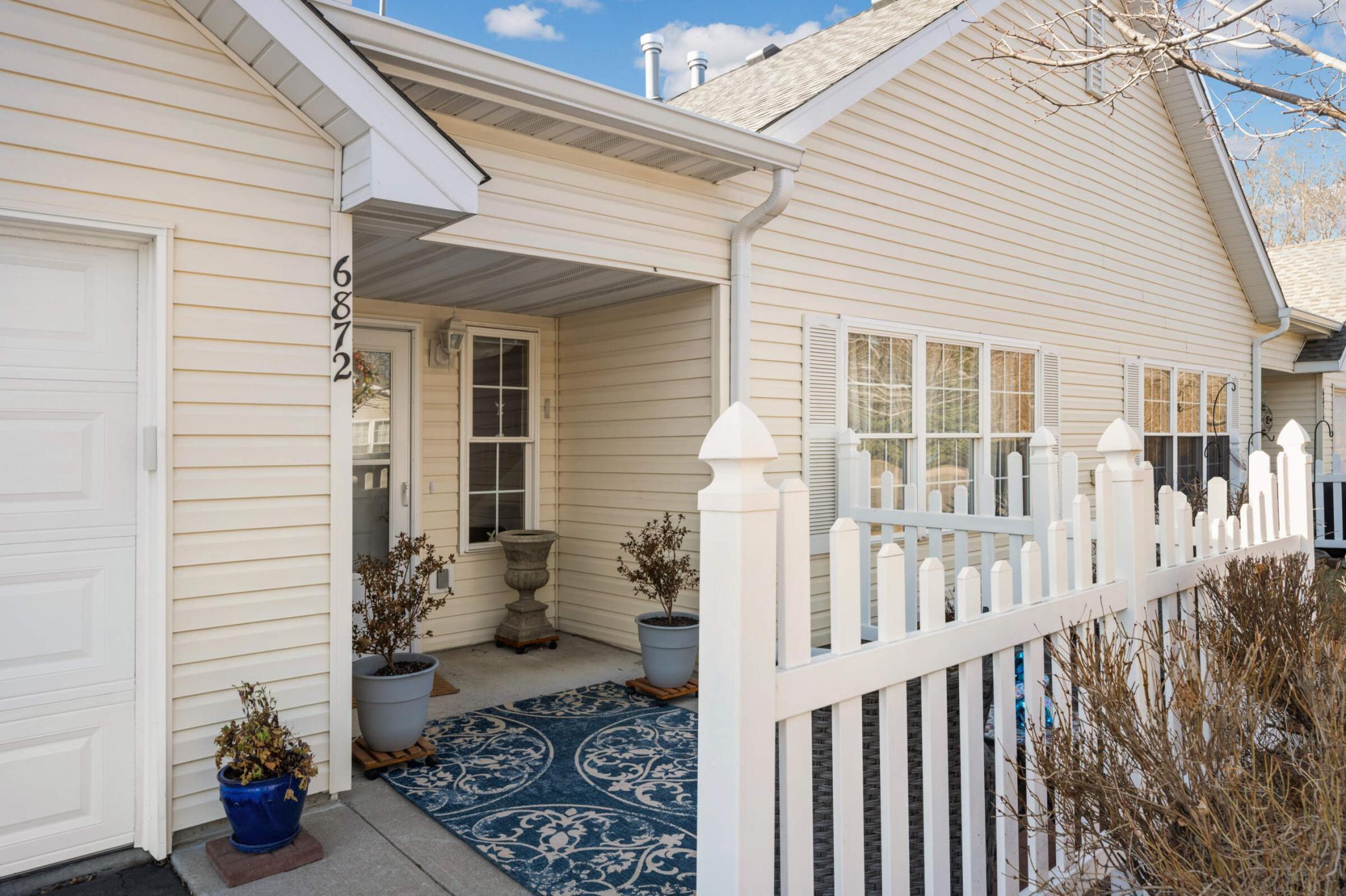 6872 Blackhawk Trail