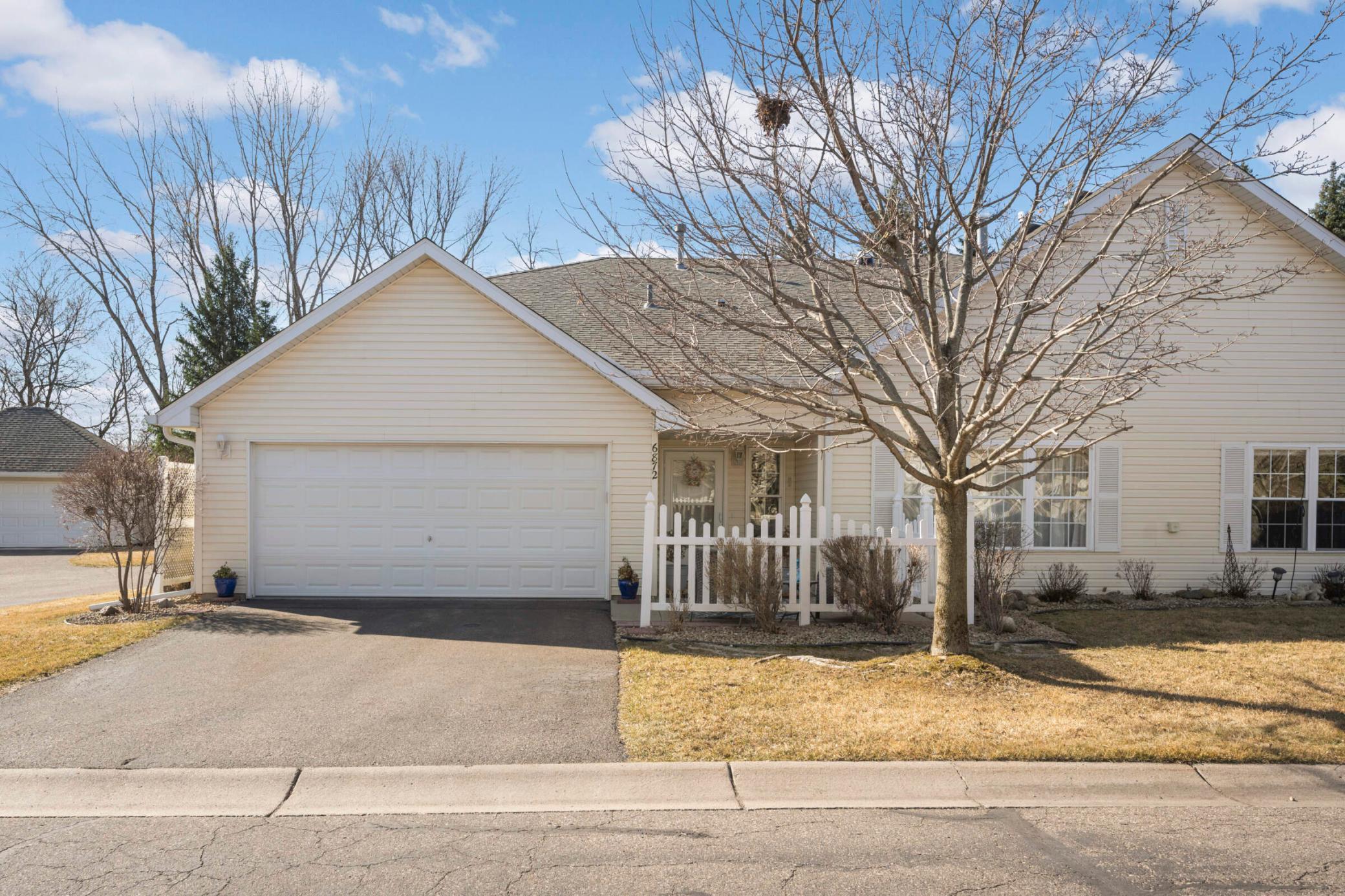 6872 Blackhawk Trail