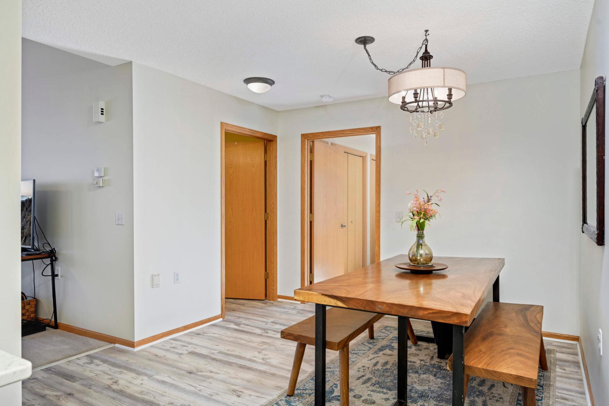 6872 Blackhawk Trail