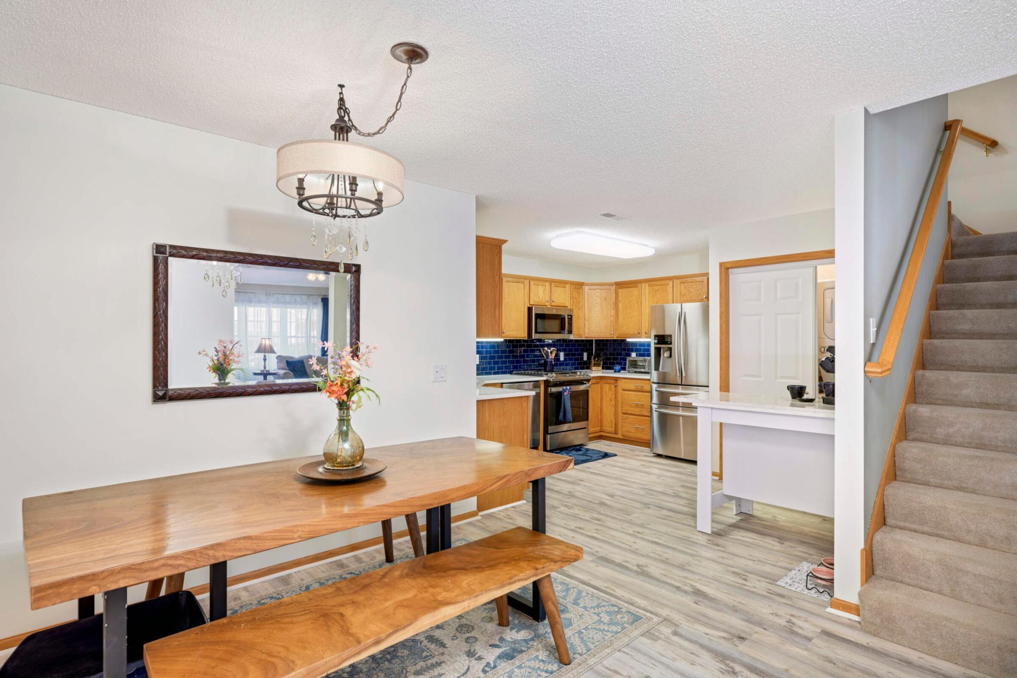 6872 Blackhawk Trail