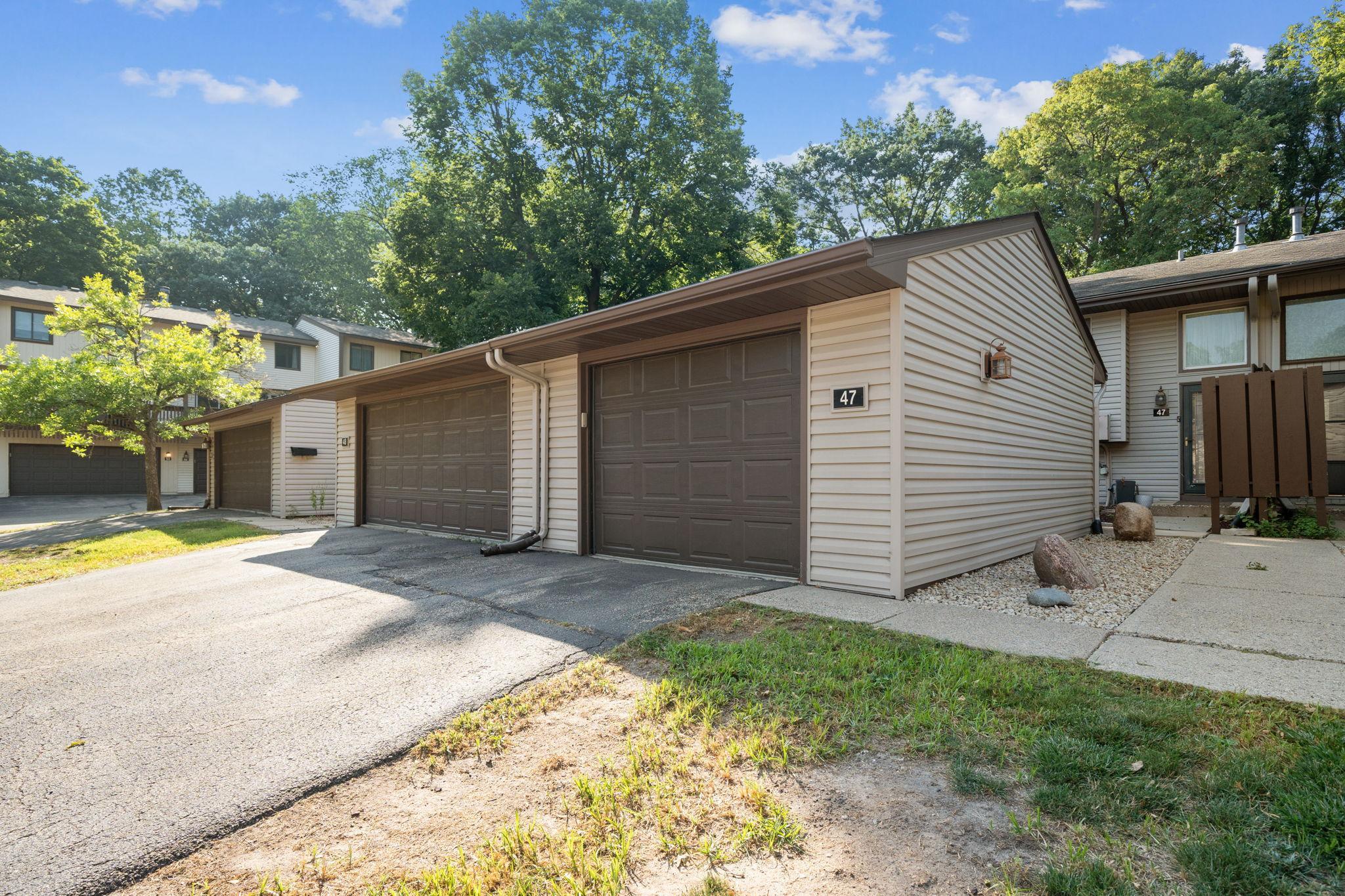 47 River Woods Lane