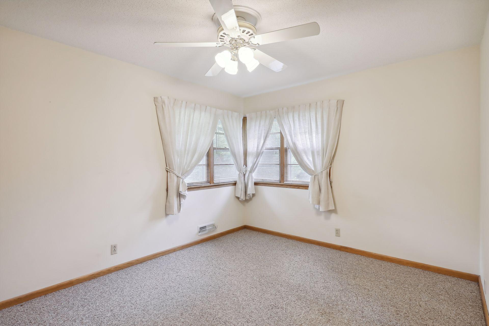 1526 Lone Oak Road