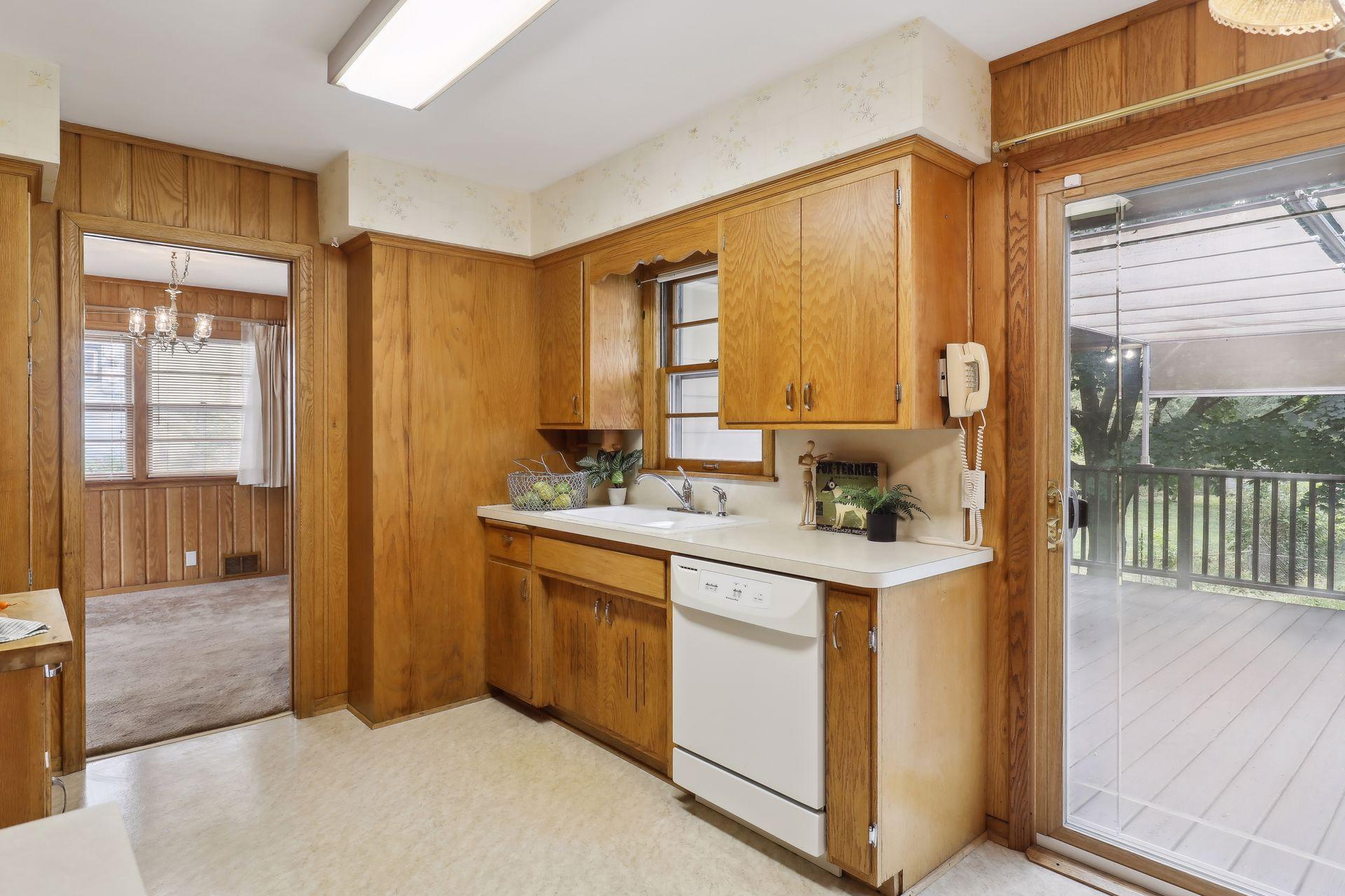 1526 Lone Oak Road