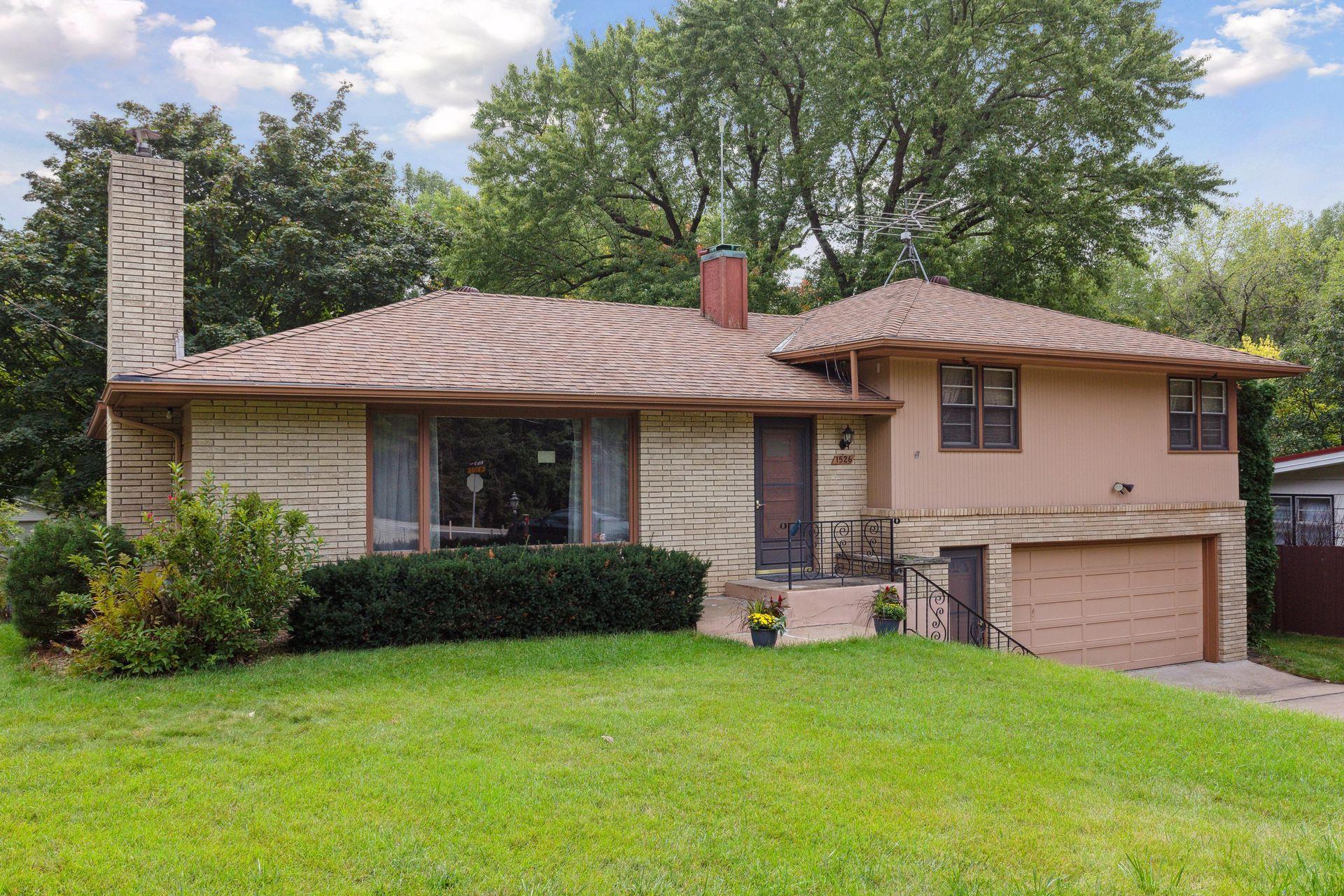 1526 Lone Oak Road