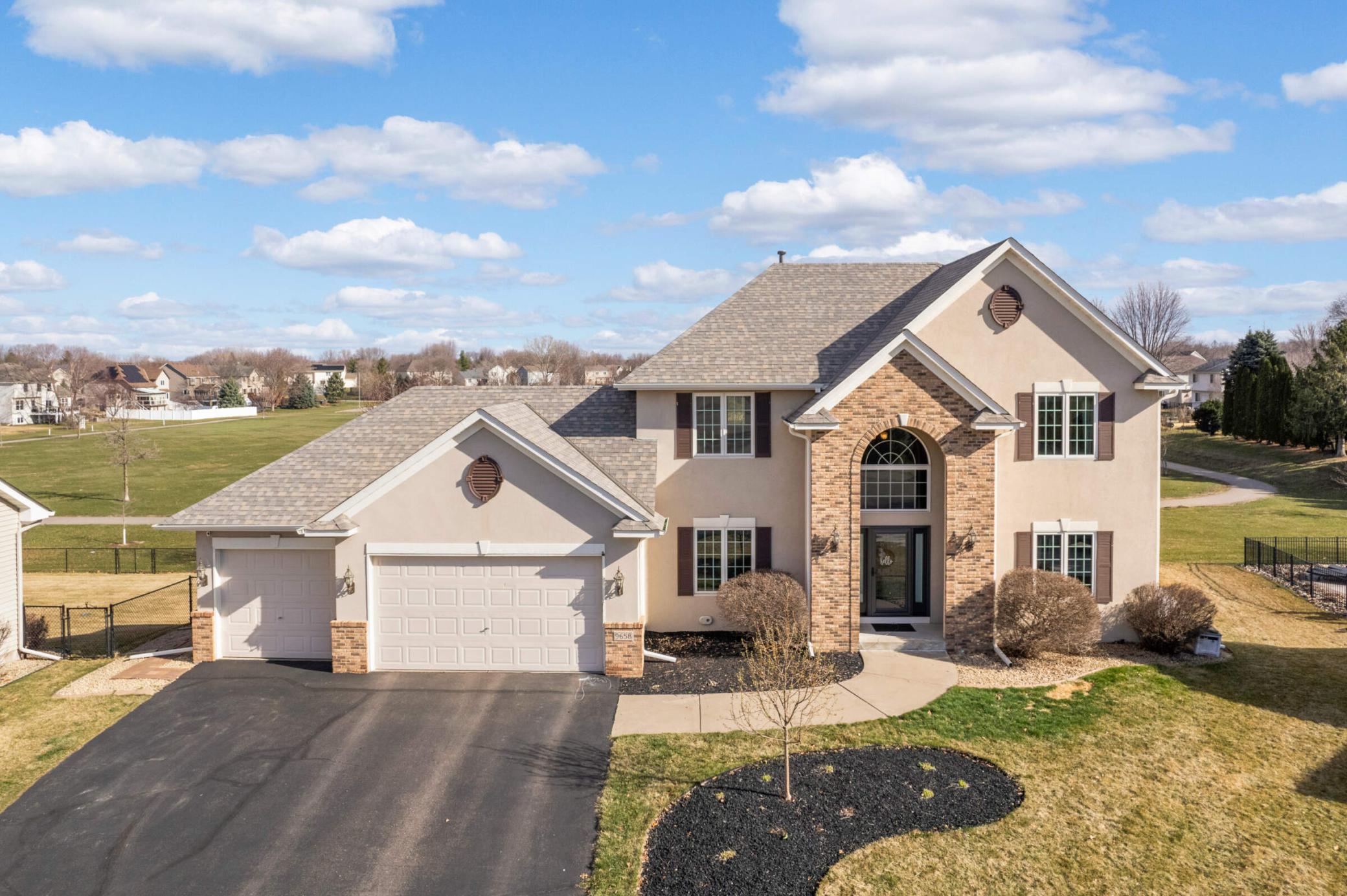 9658 Hillside Trail S