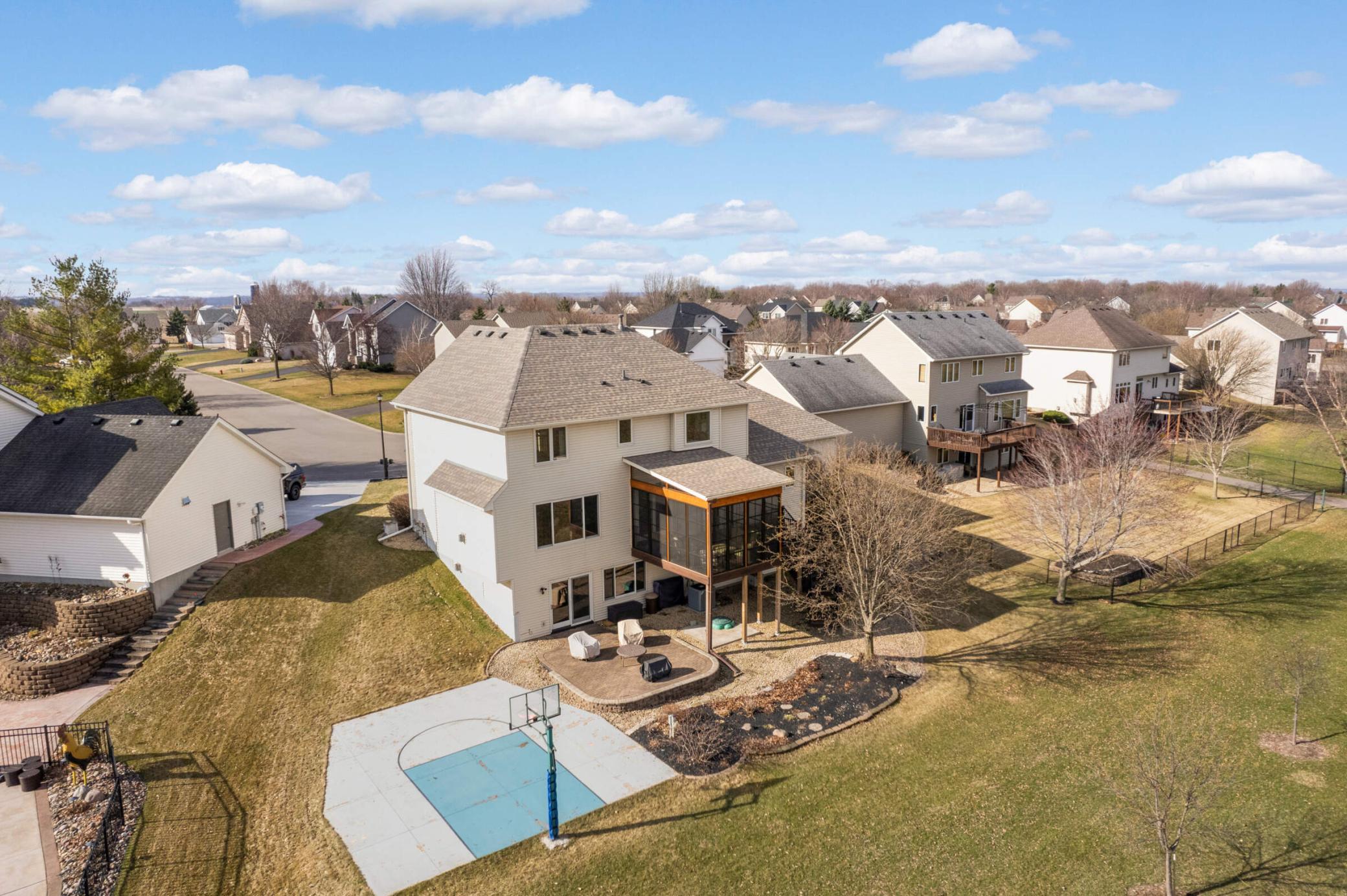 9658 Hillside Trail S