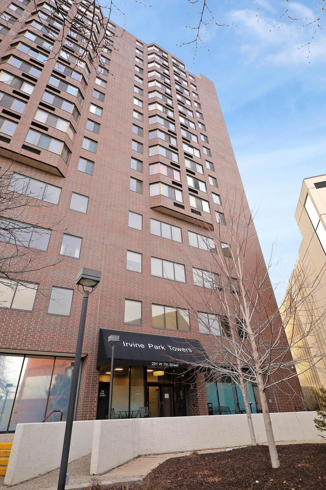 291 7th Street W Unit: 1608
