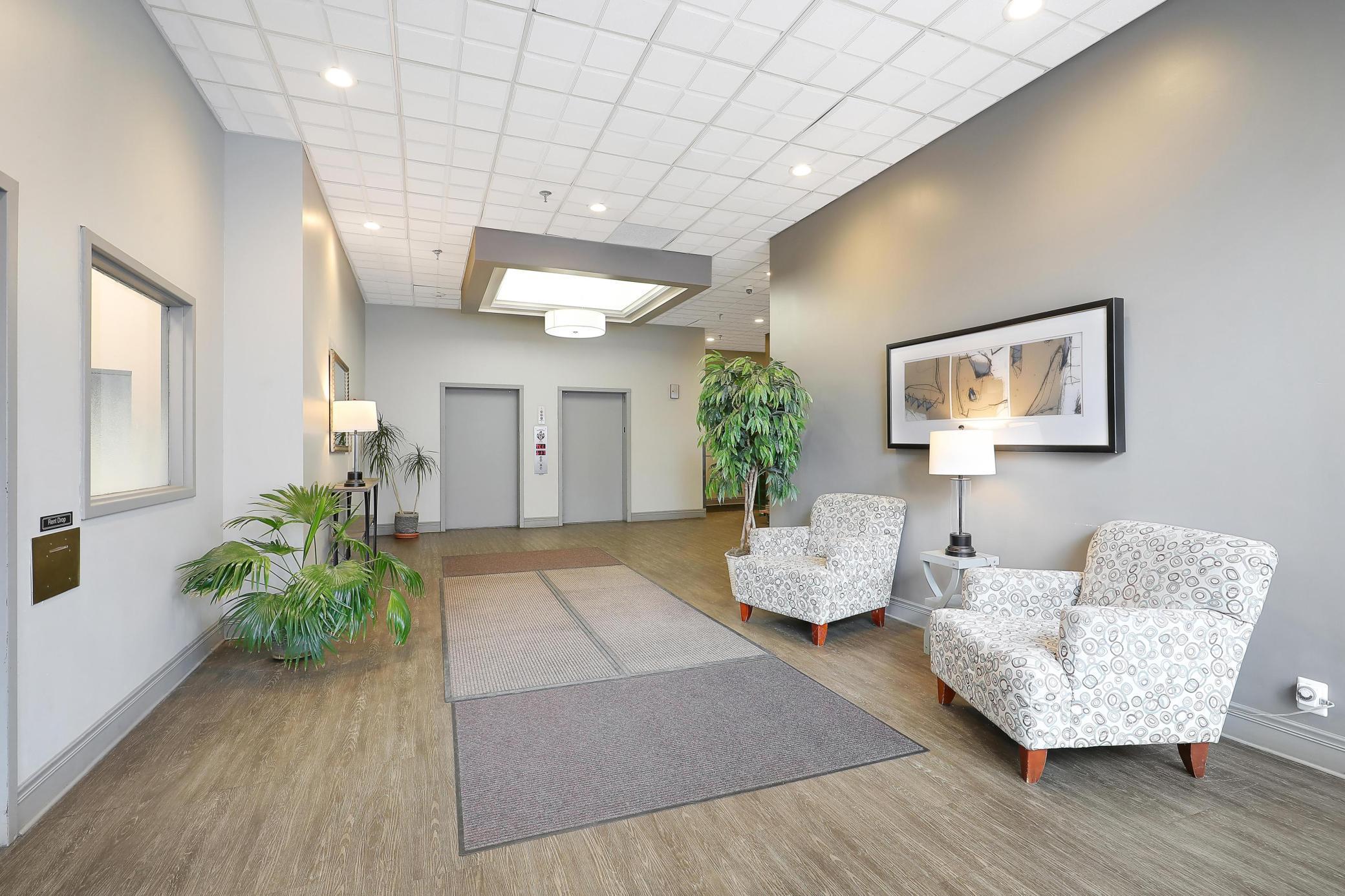 291 7th Street W Unit: 1608