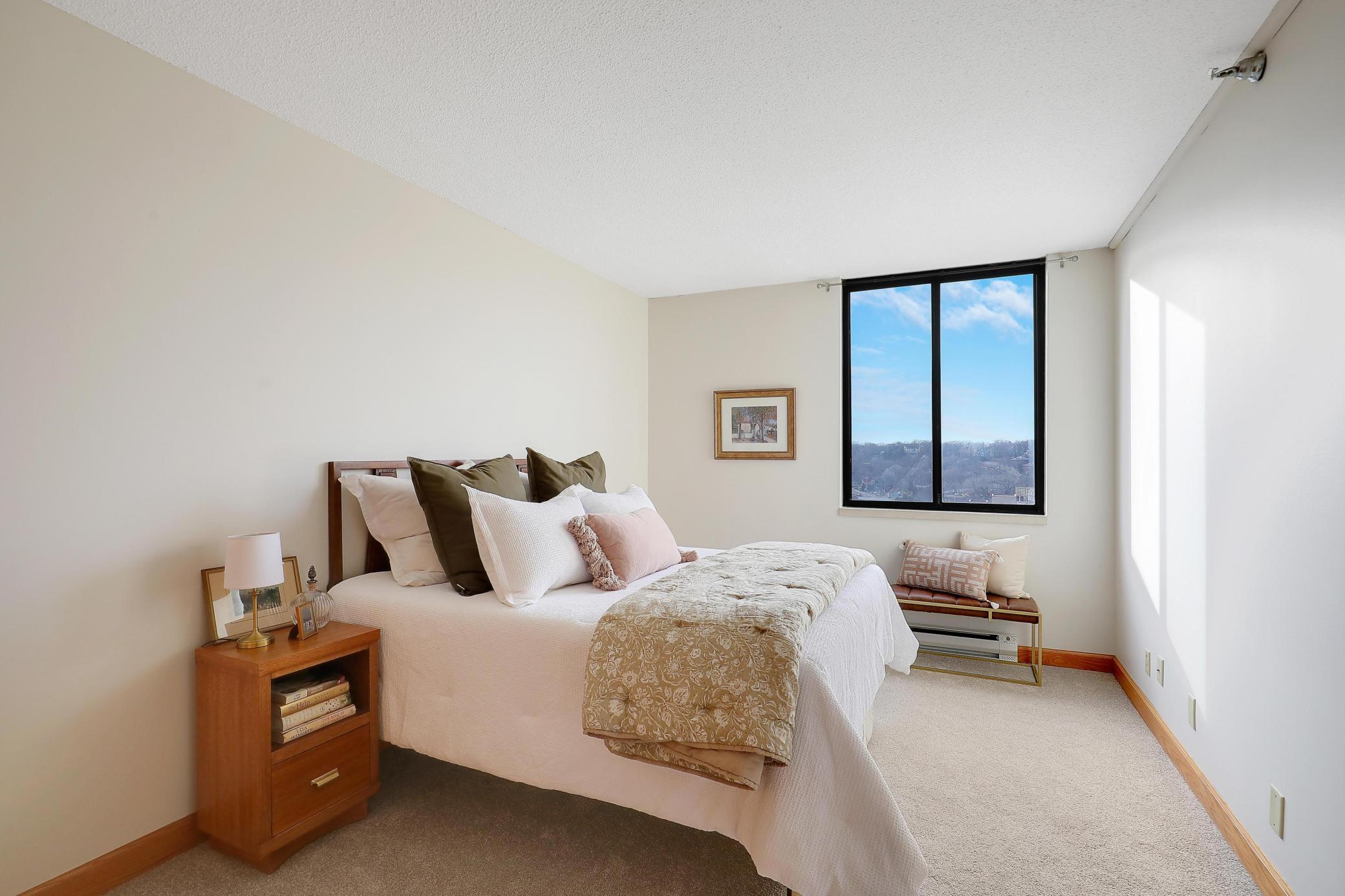 291 7th Street W Unit: 1608