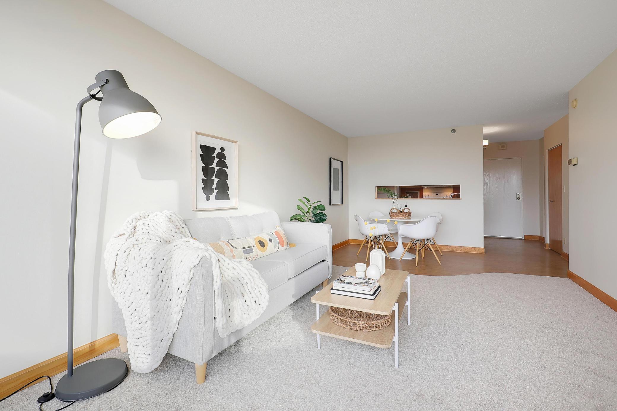 291 7th Street W Unit: 1608