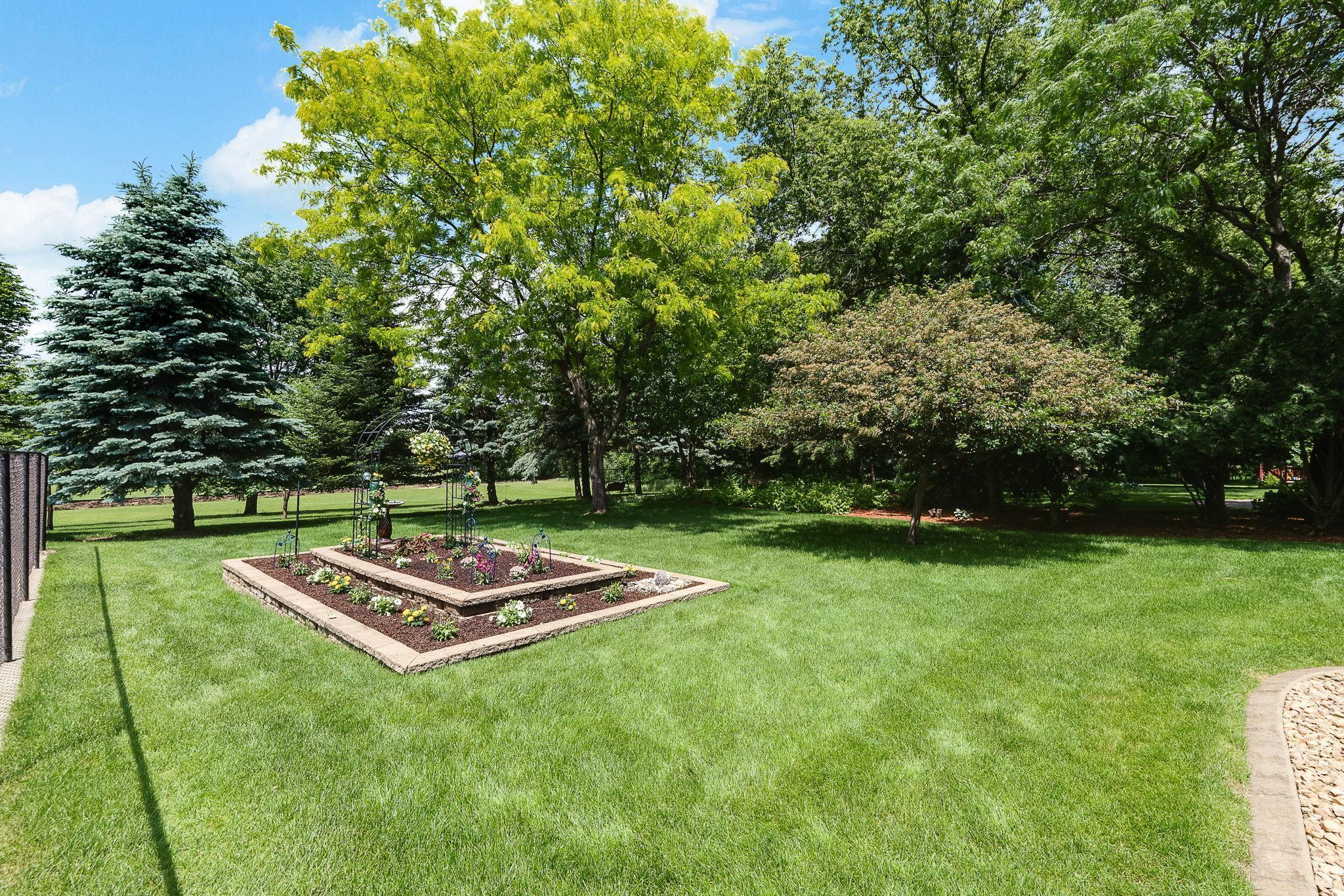 550 Bohlken Drive