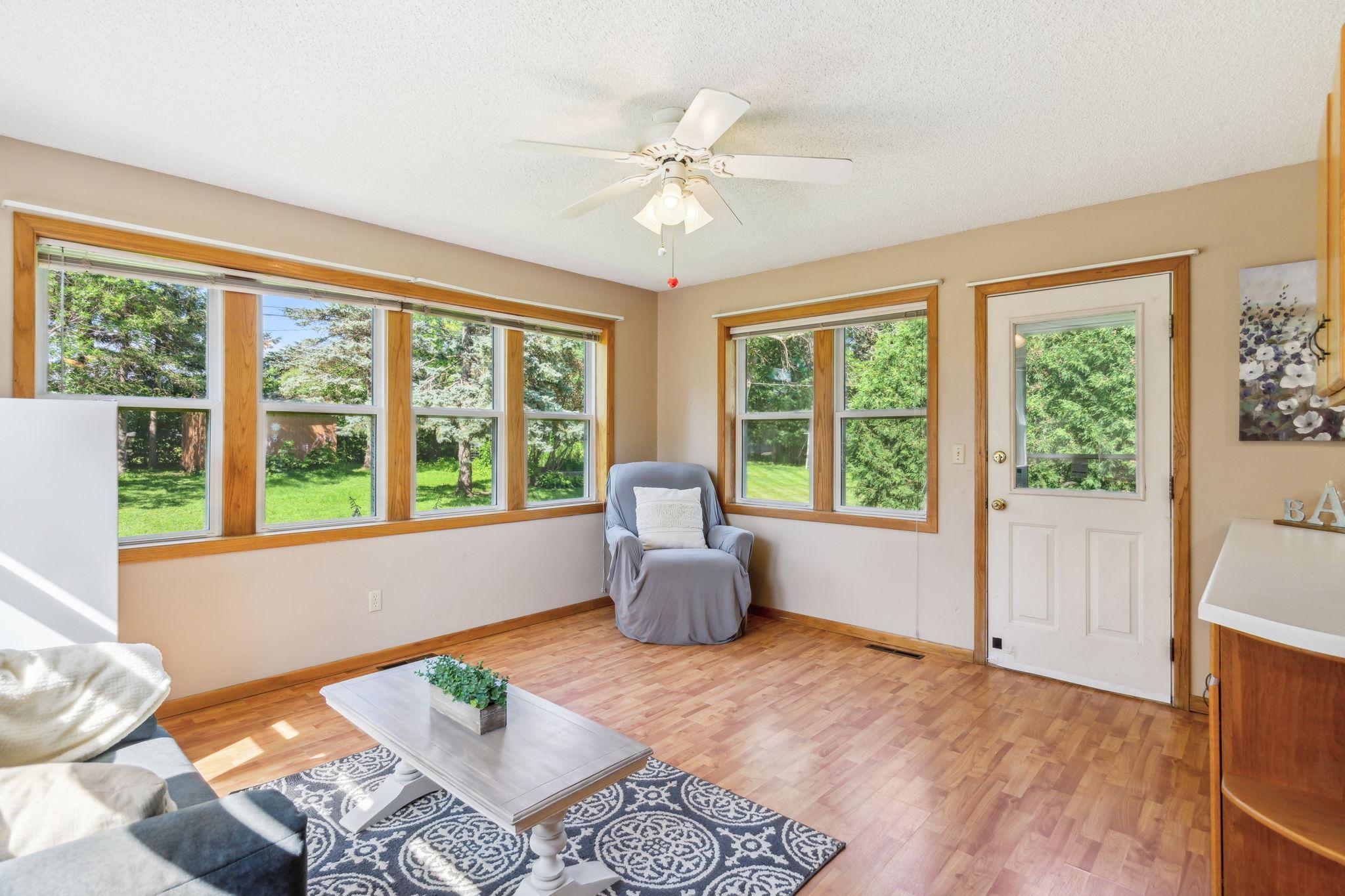 916 14th Street W