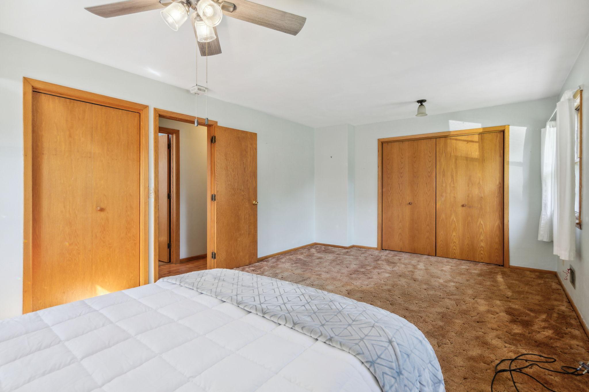 916 14th Street W
