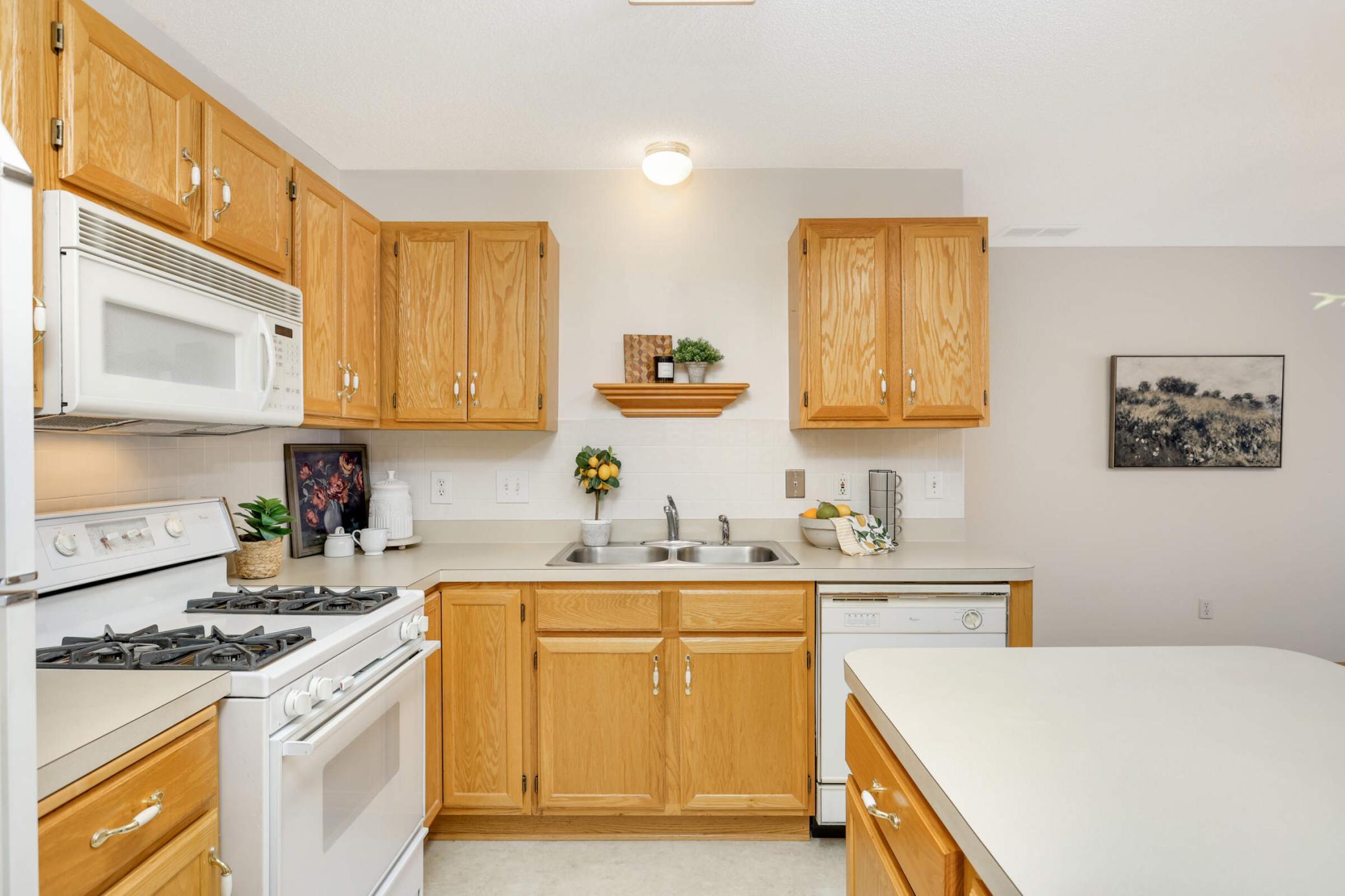 9780 Moonbeam Lane