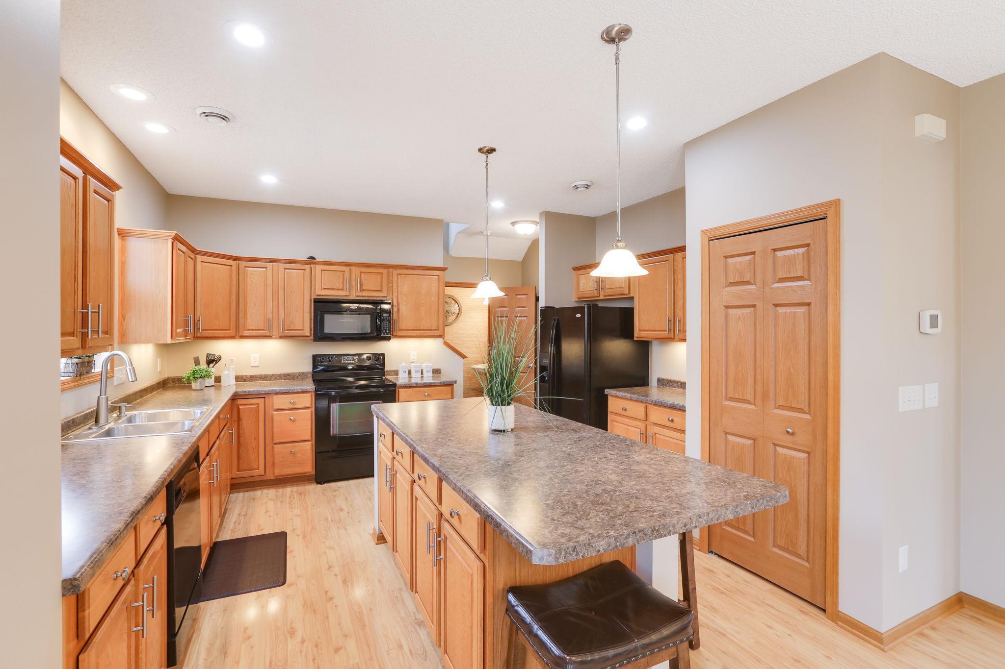 1919 Sierra Drive Unit: 1401