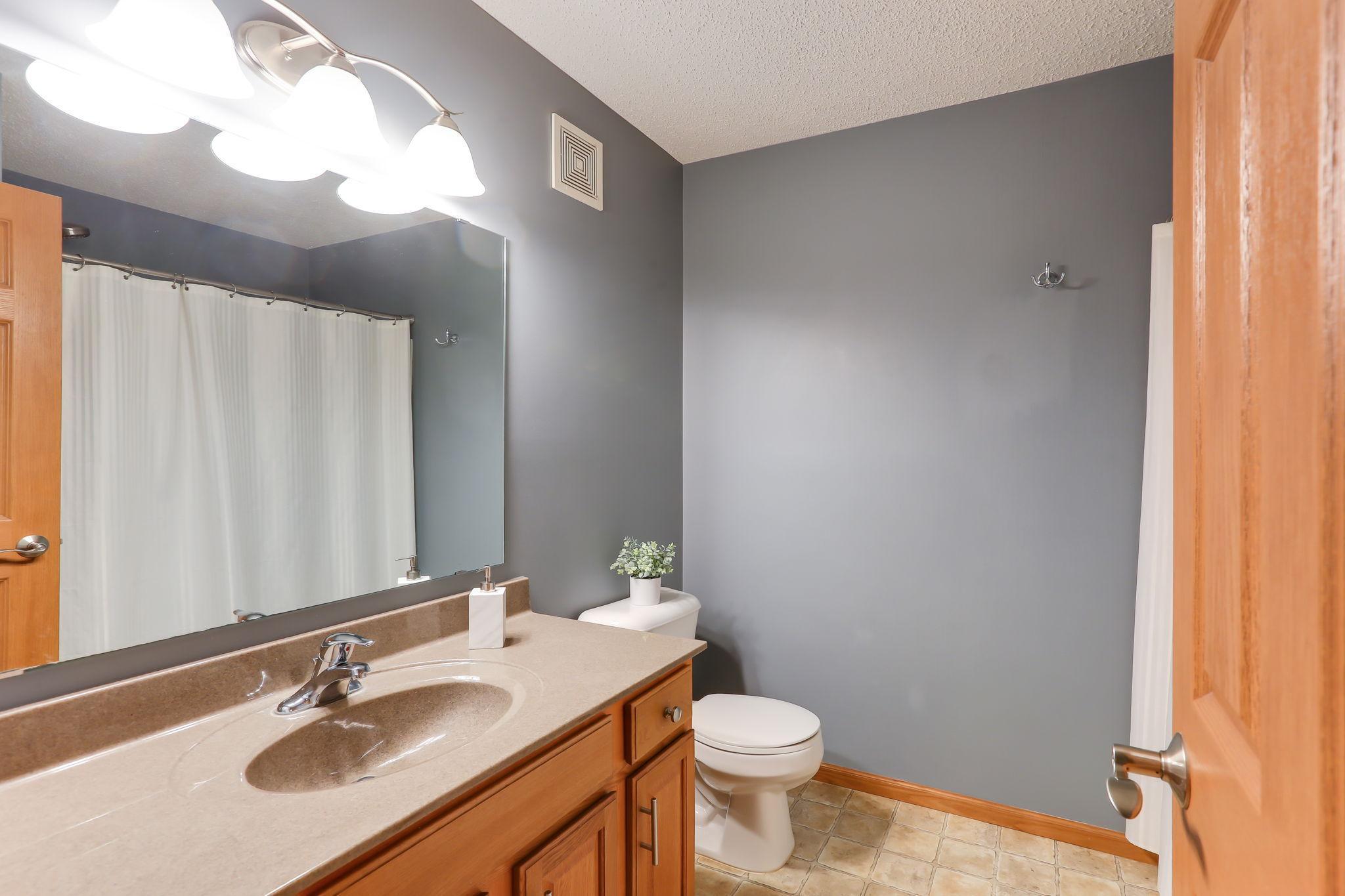 1919 Sierra Drive Unit: 1401